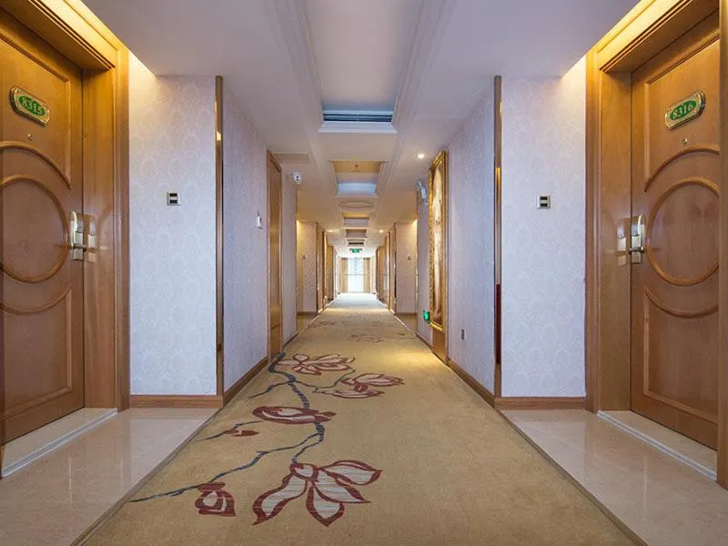 Vienna International Hotel Luogang Wanda Plaza