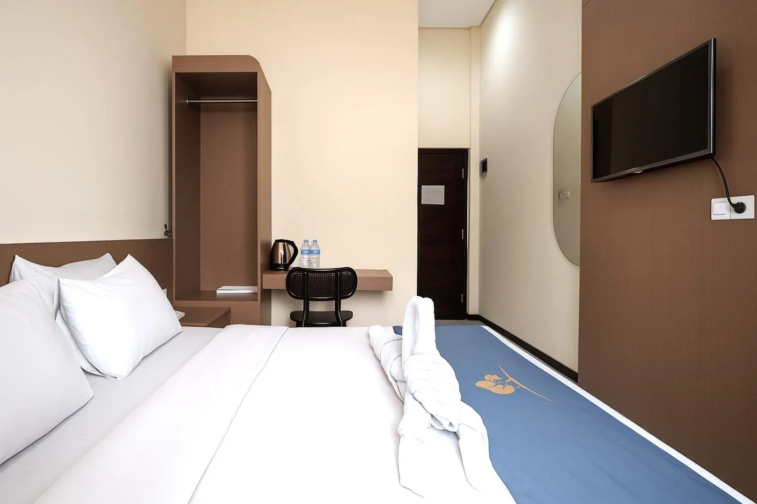 Bed in Ciptaningati Culture Hotel Batu