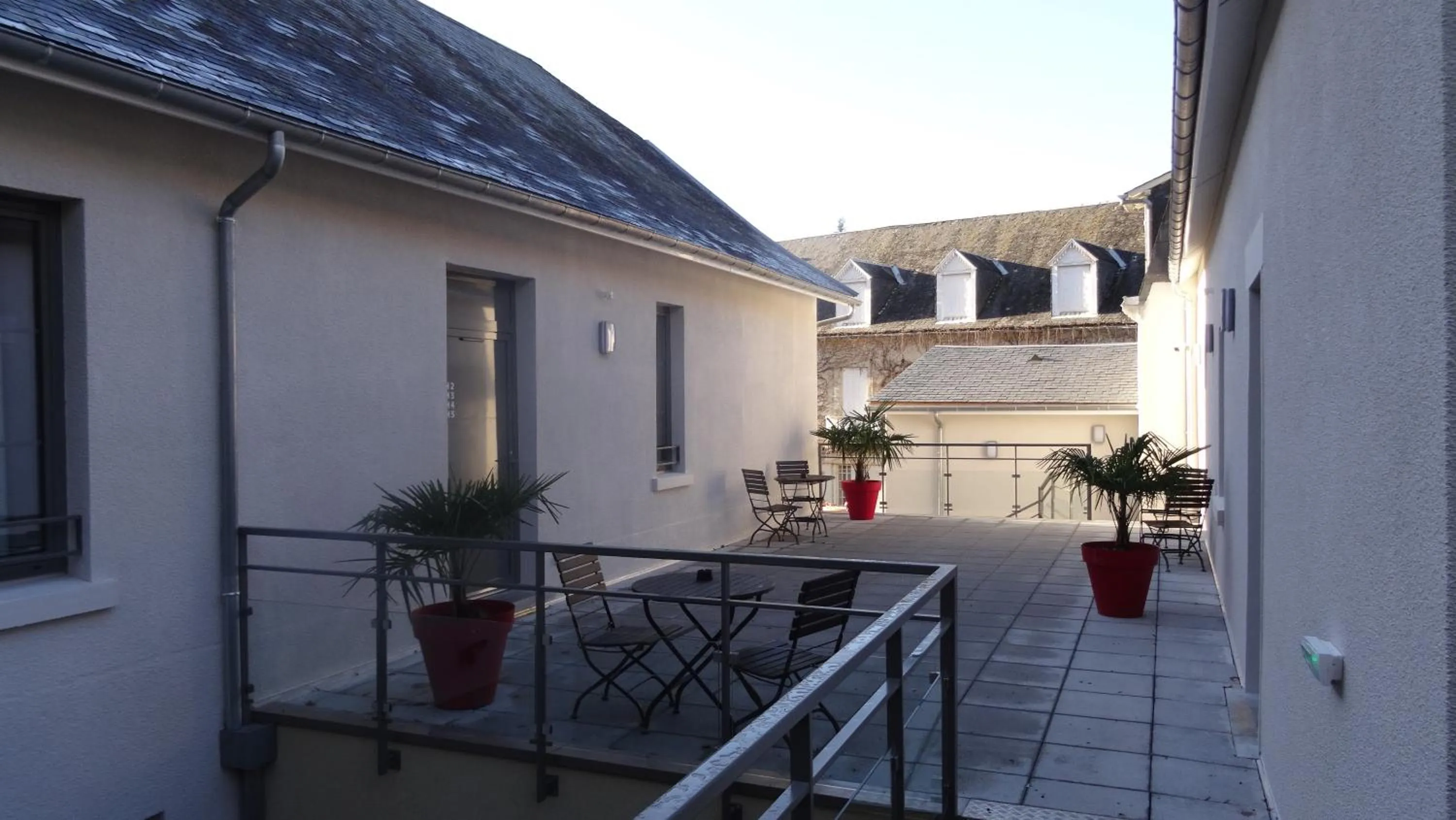 Patio in Parc Hôtel Pompadour