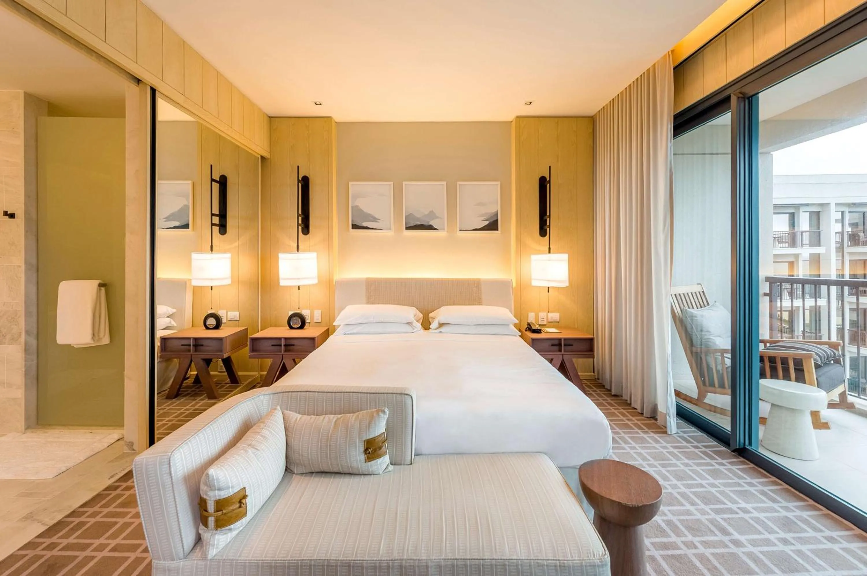 Photo of the whole room, Bed in Grand Hyatt Rio de Janeiro