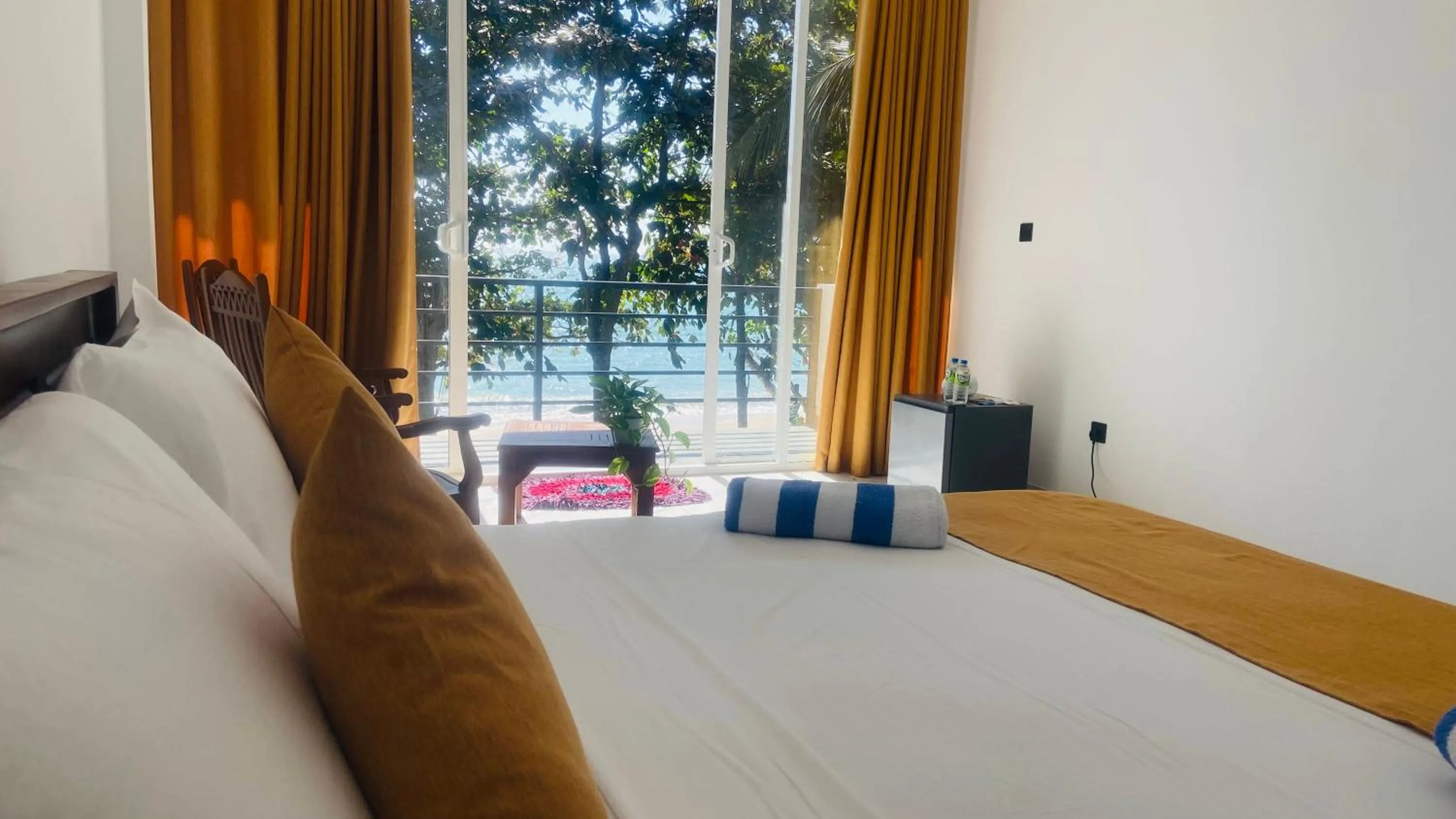 Bed in Sunray Beach House