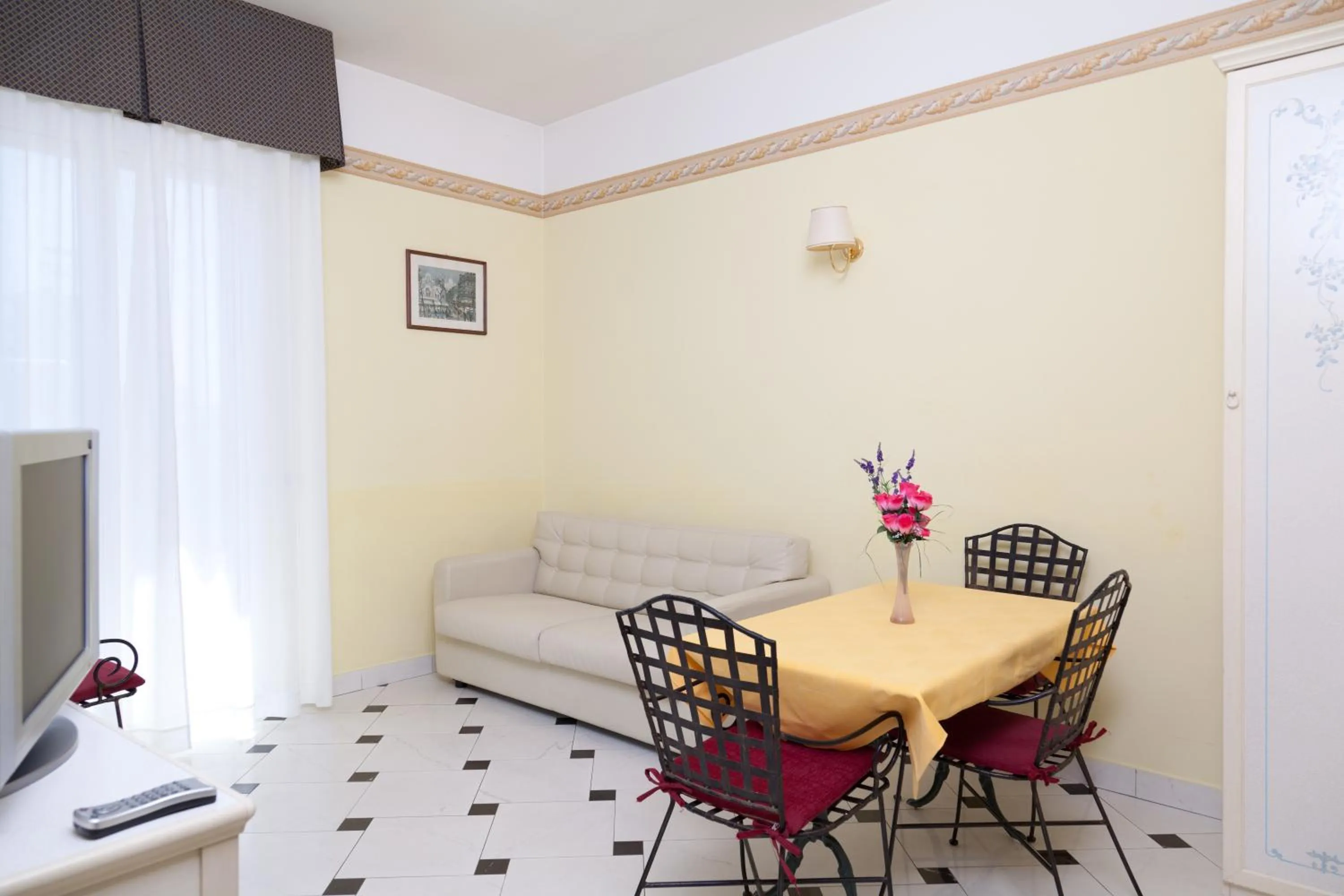 Dining area in Residence Record