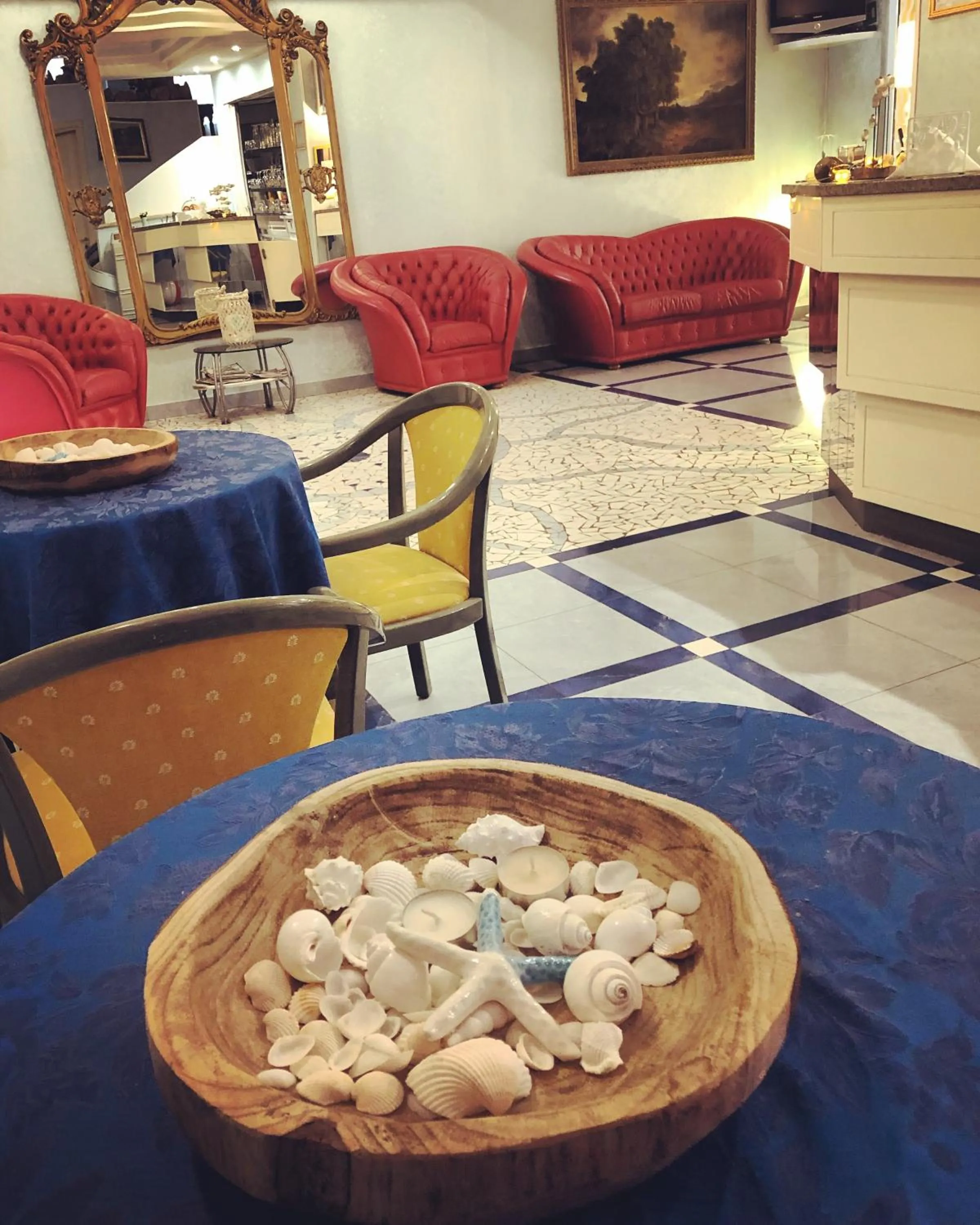 Lobby or reception in Residence Record