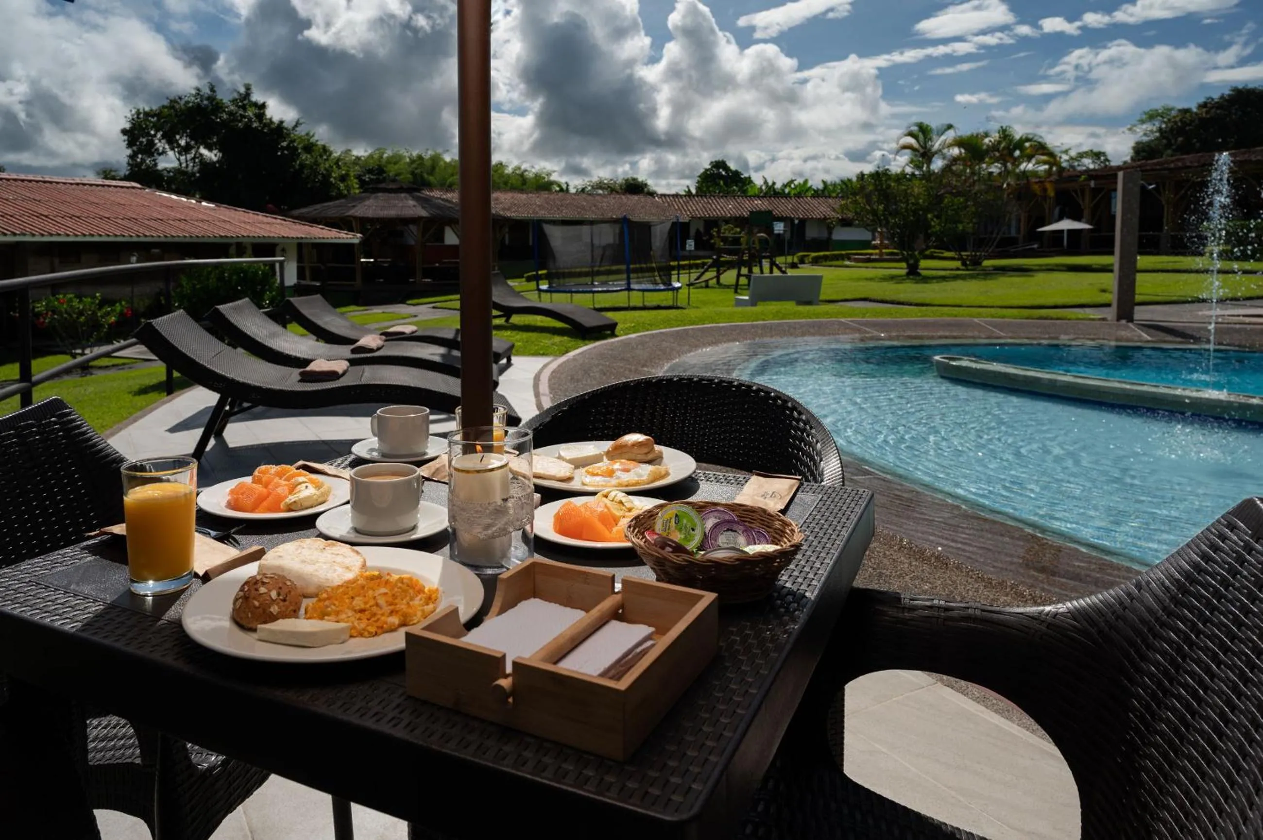 Breakfast in Hotel Campestre Montecarlo
