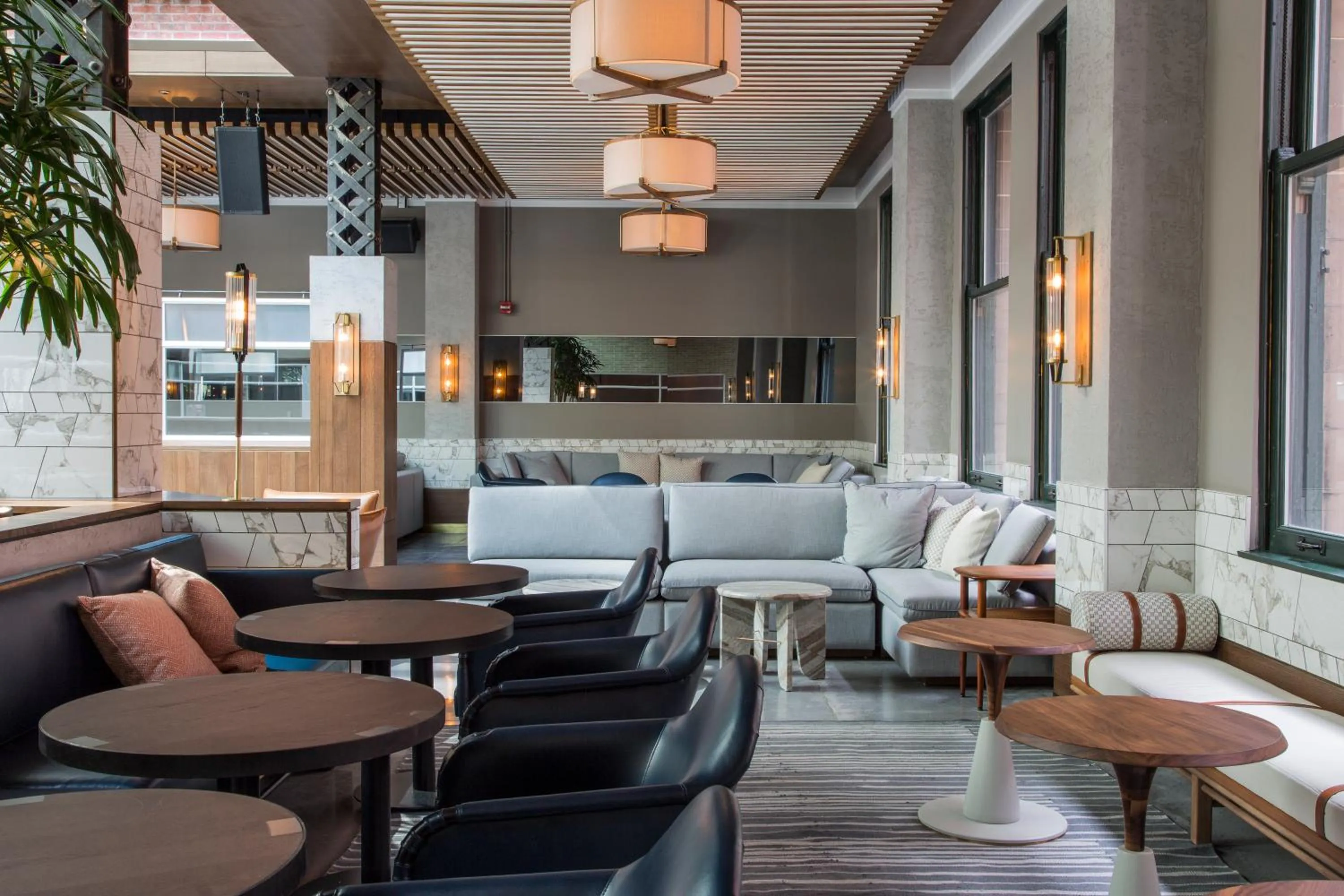 Restaurant/places to eat in Kimpton Gray Hotel Chicago by IHG