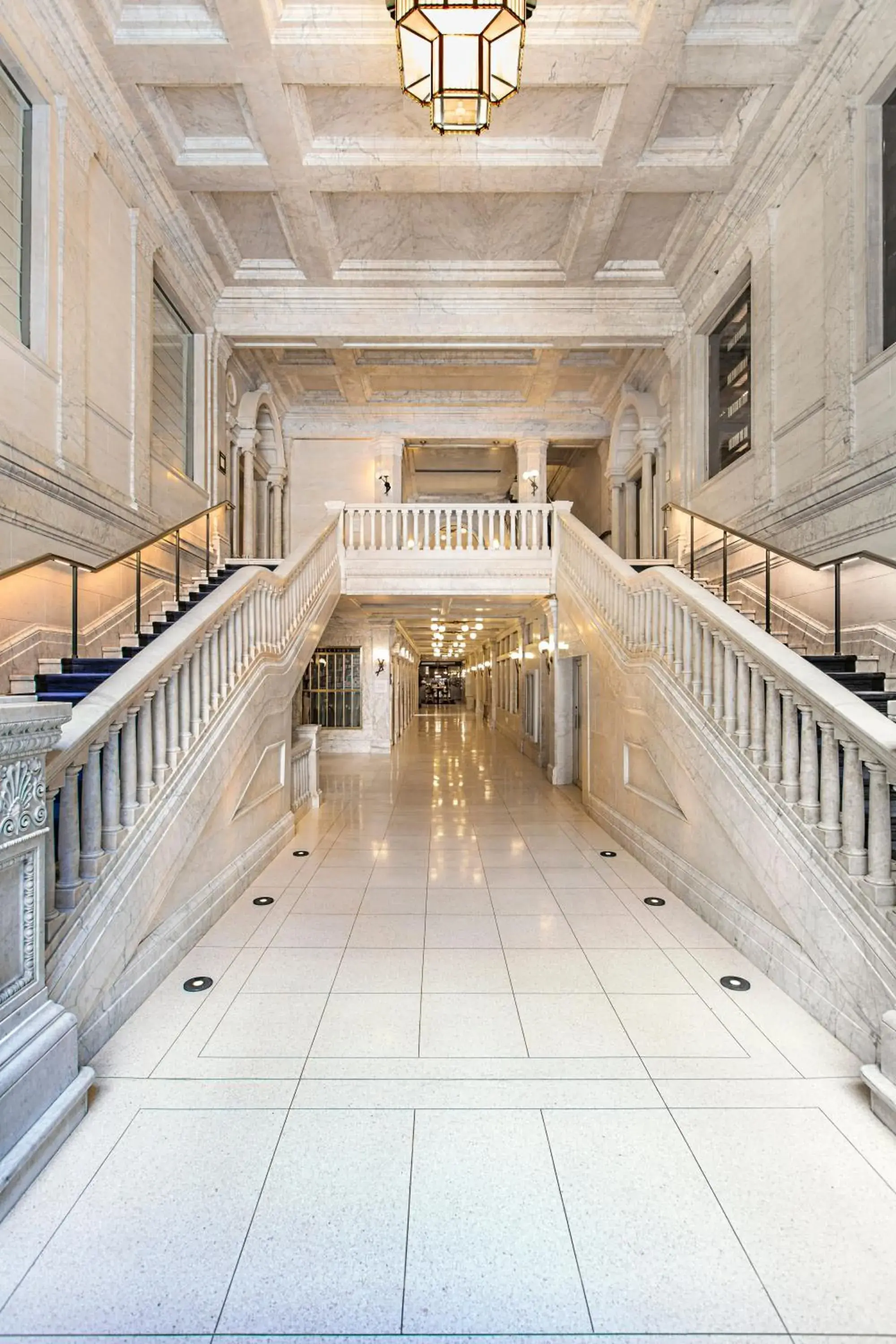 Property building in Kimpton Gray Hotel Chicago by IHG Property building in Kimpton Gray Hotel Chicago by IHG