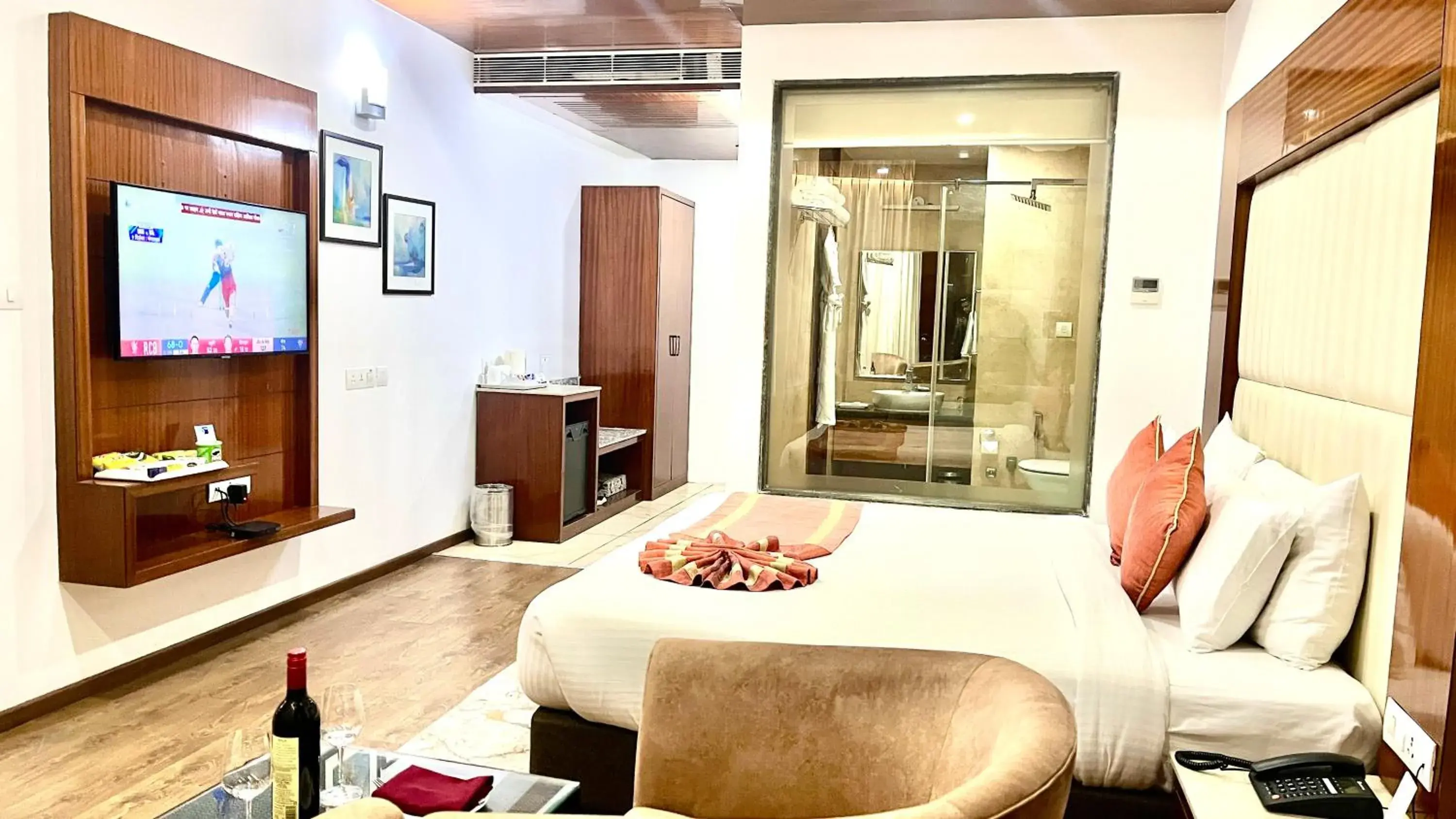 Deluxe Double Room with Balcony in JK Clarks Exotica - Centrally Located with Stunning Valley View Deluxe Double Room with Balcony in JK Clarks Exotica - Centrally Located with Stunning Valley View
