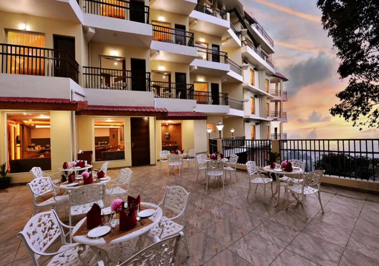 Restaurant/places to eat in JK Clarks Exotica