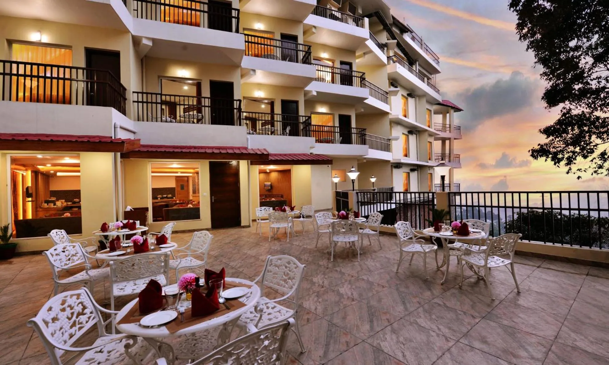 Restaurant/places to eat in JK Clarks Exotica