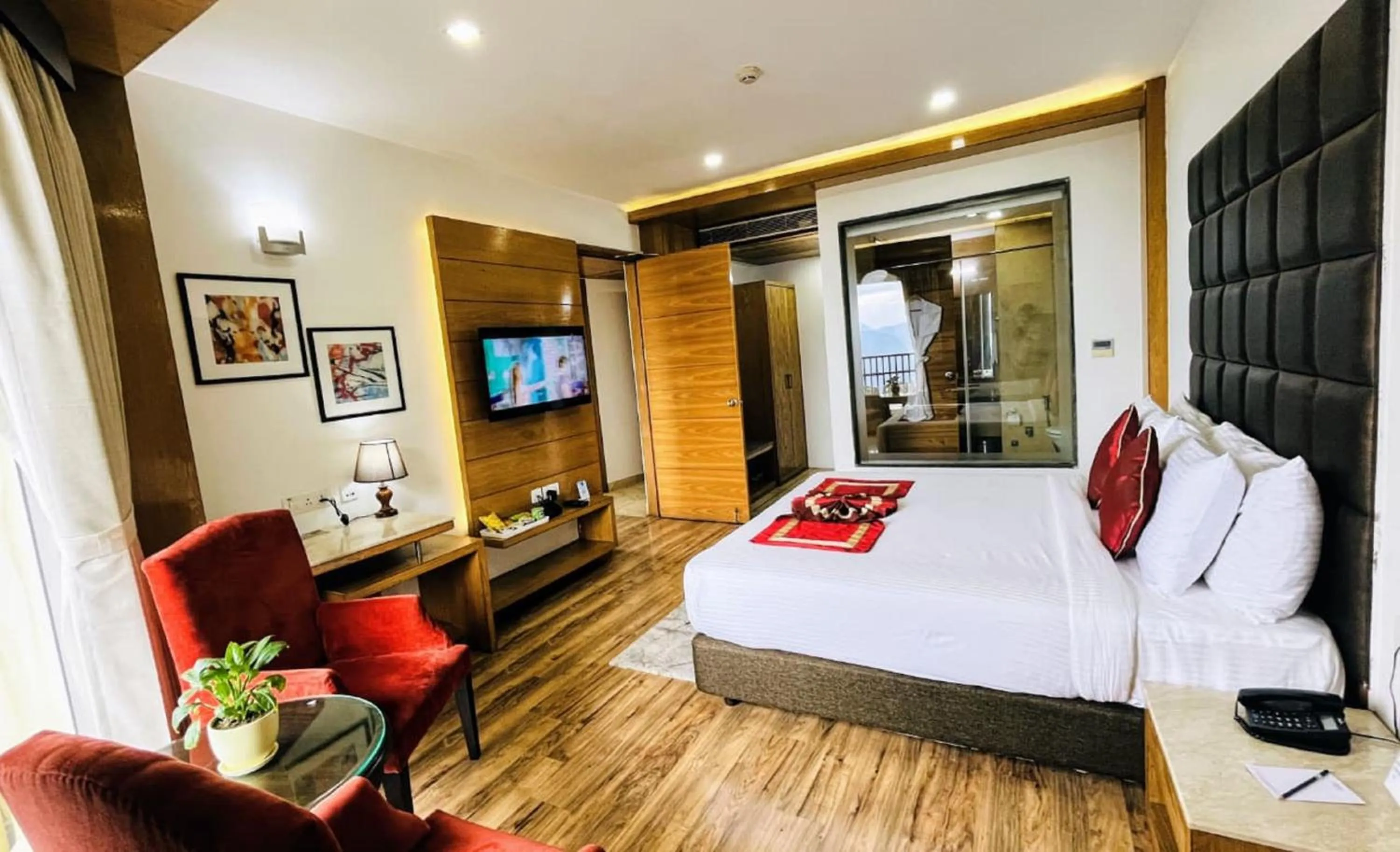 Bathroom, Bed in JK Clarks Exotica - Centrally Located with Stunning Valley View