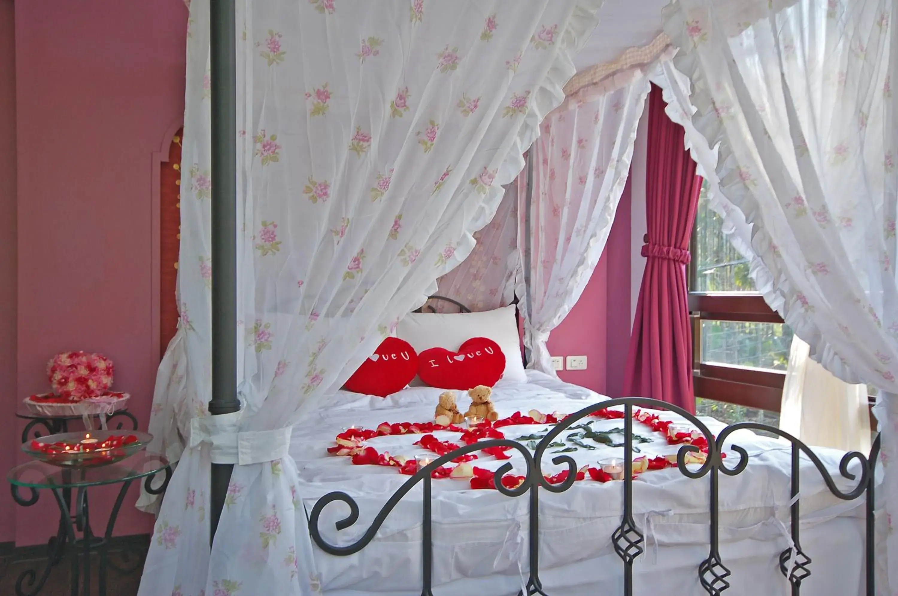 Deluxe Double Room with Spa Bath in Full House Homestay Deluxe Double Room with Spa Bath in Full House Homestay