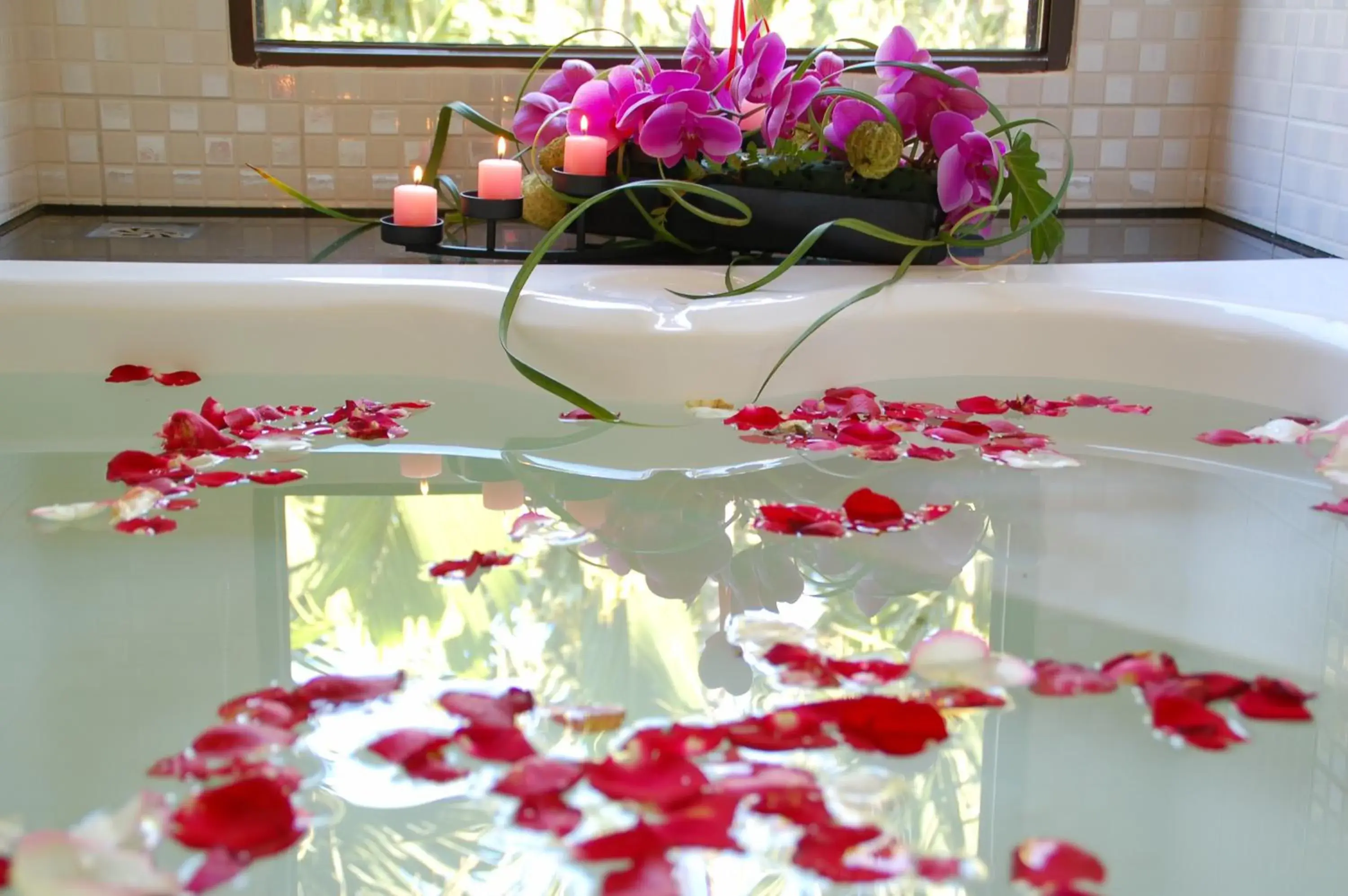 Deluxe Double Room with Spa Bath in Full House Homestay Deluxe Double Room with Spa Bath in Full House Homestay