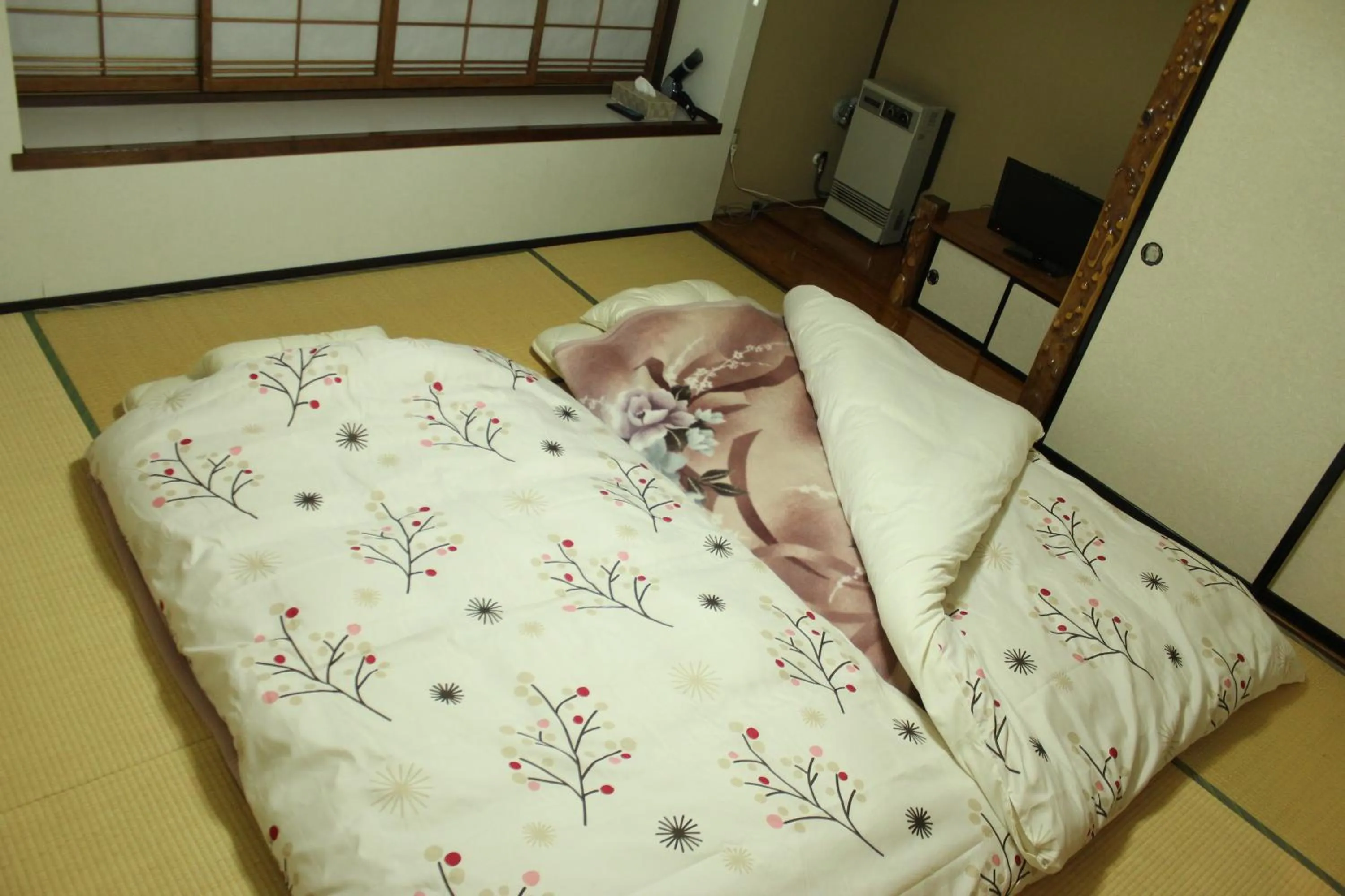 Bed in Nozawa Dream