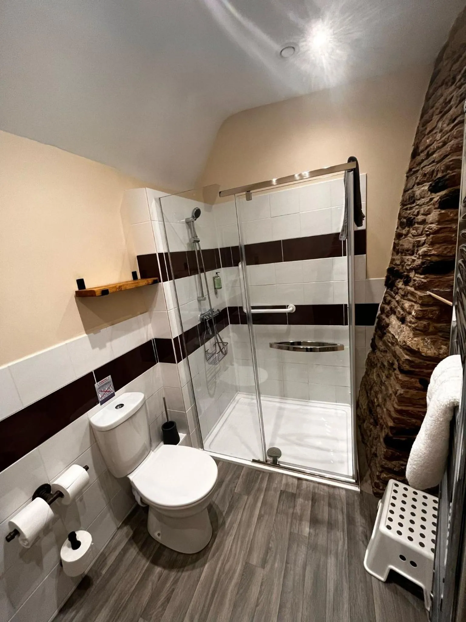 Shower in Old Manor House