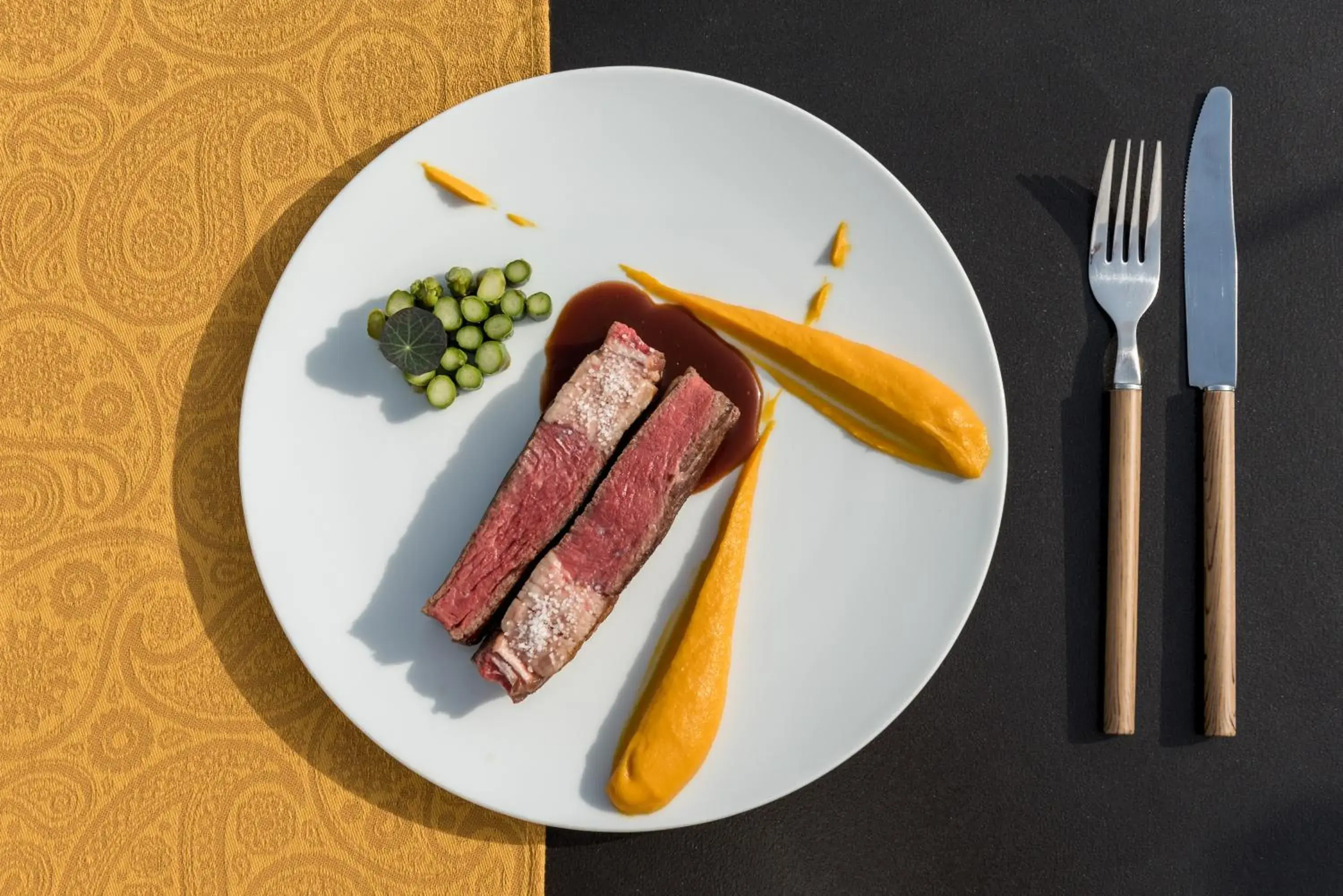 Restaurant/places to eat in Cocoon Suites Restaurant/places to eat in Cocoon Suites