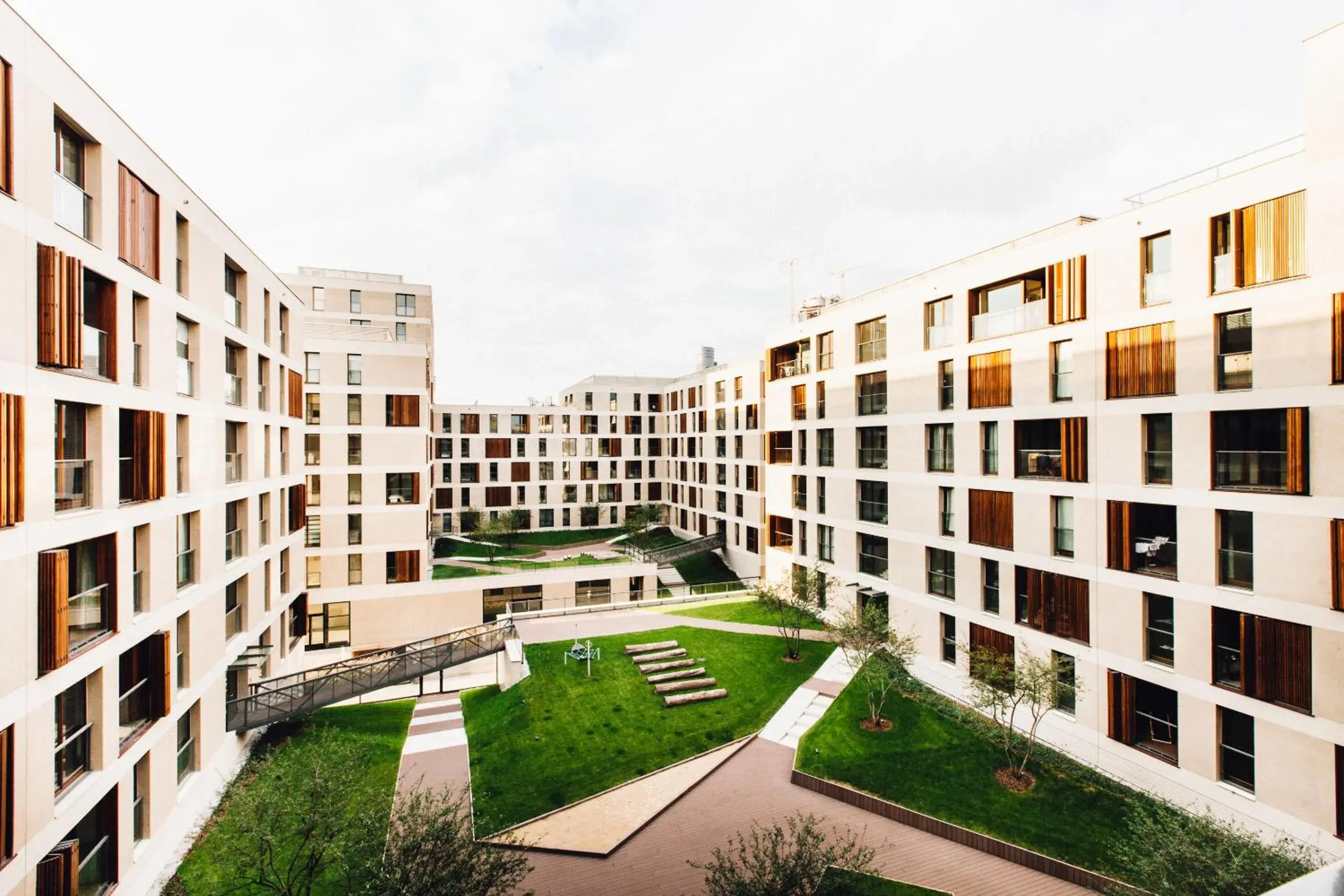 Facade/entrance in Warsaw Aparthotel Facade/entrance in Warsaw Aparthotel