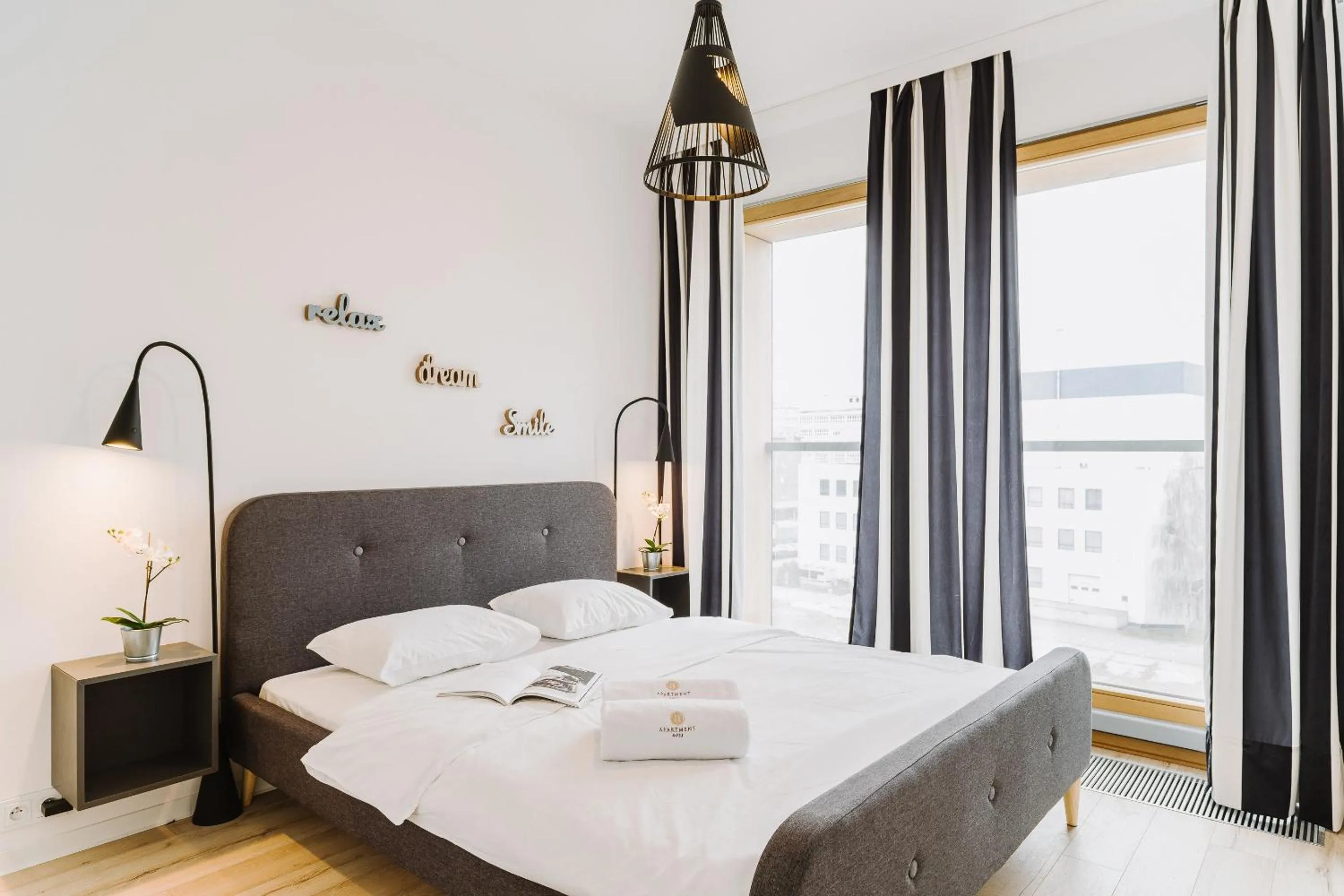 Bedroom, Bed in Warsaw Aparthotel