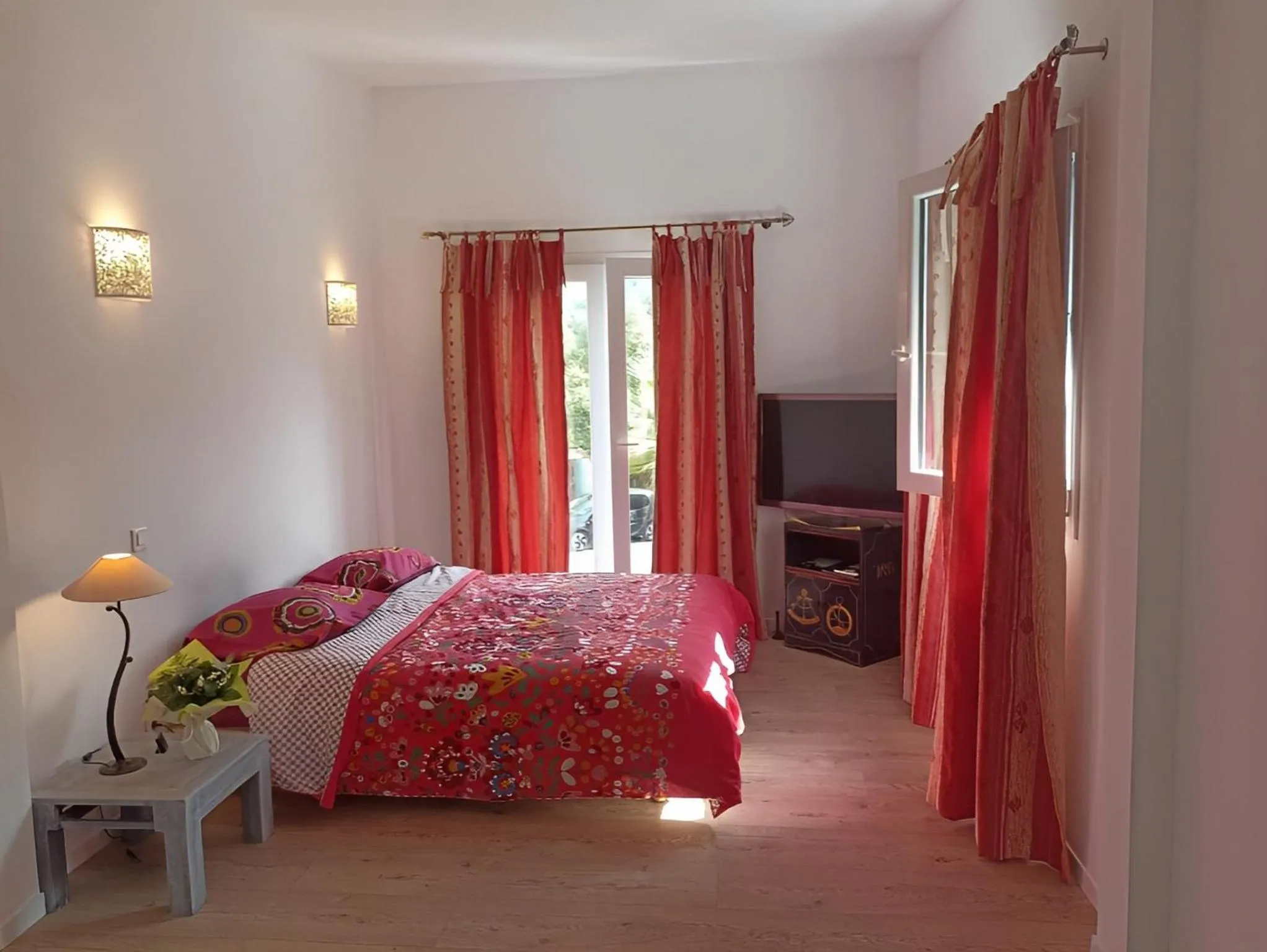 Villa avec piscine et belle vue mer proche des plages et commerces