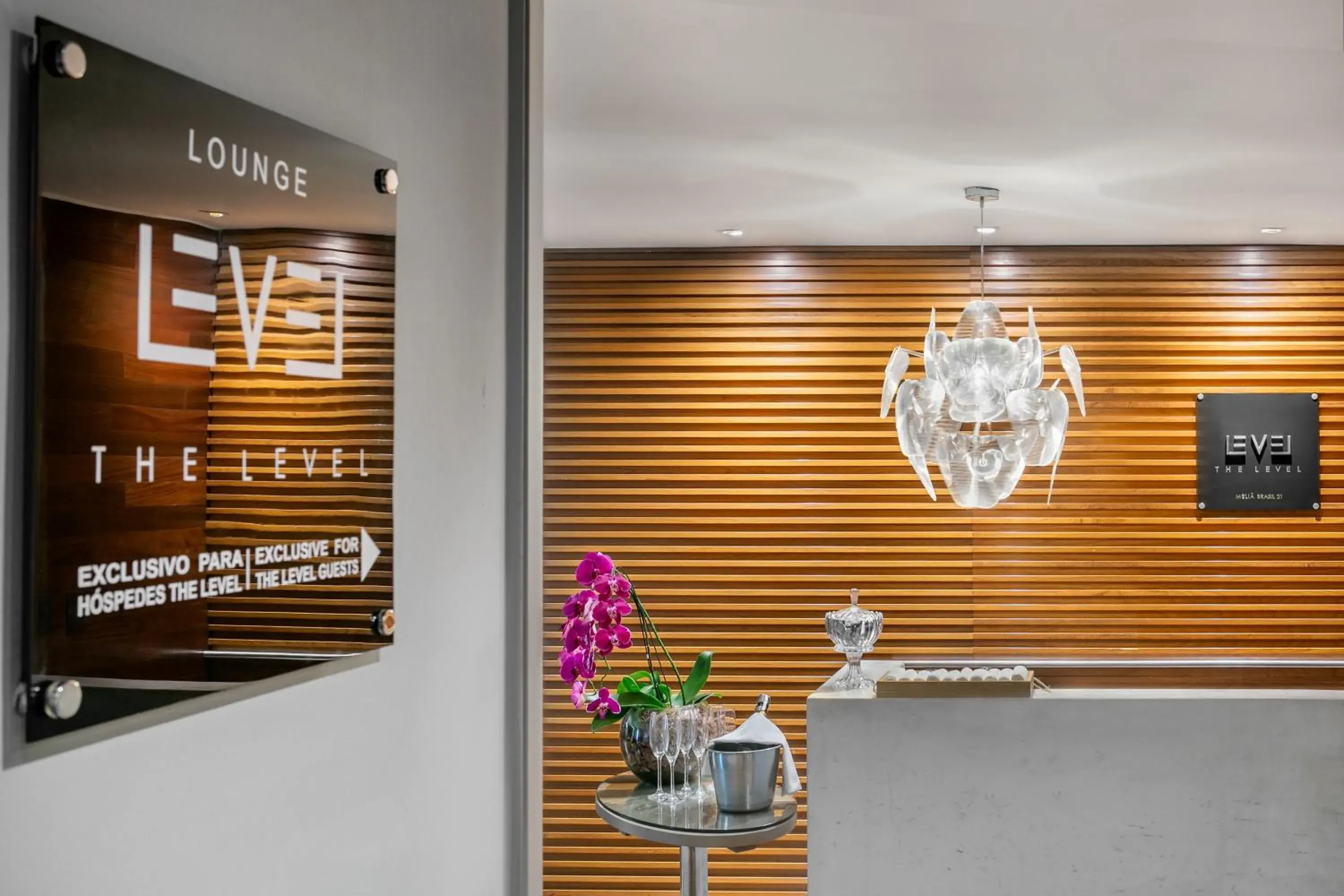 Lounge or bar in Meliá Brasil 21 Lounge or bar in Meliá Brasil 21