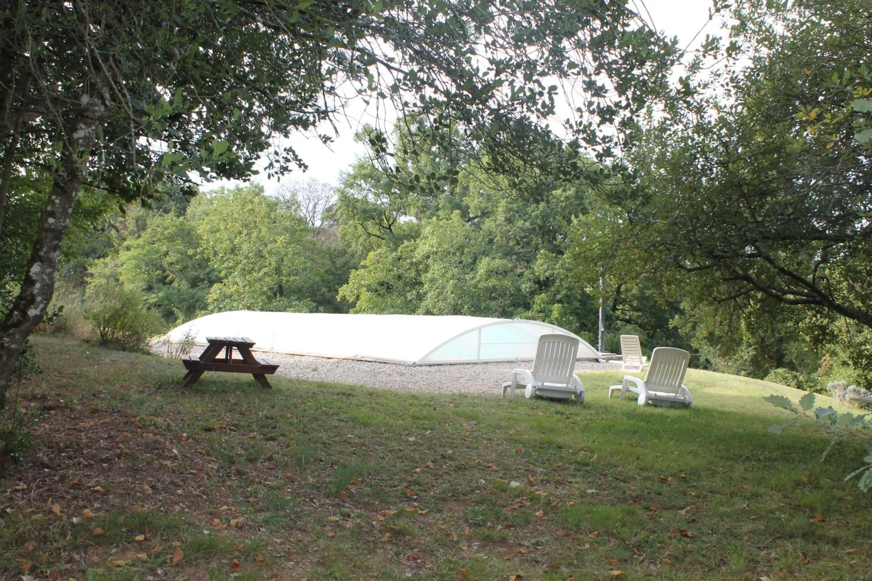 Swimming pool in Les Chambres d'Hôtes du Rouyre