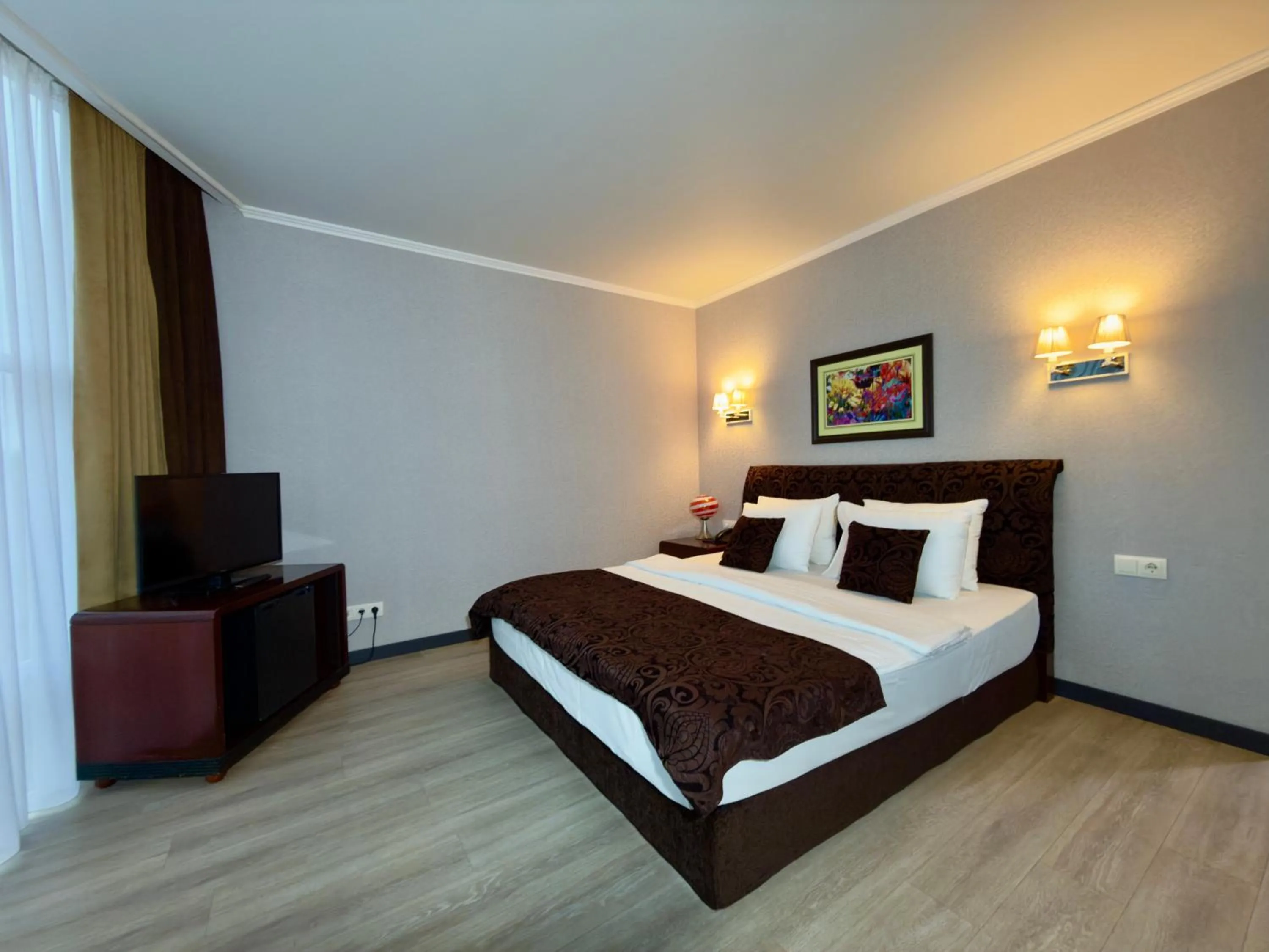 Restaurant/places to eat, Bed in Aria Hotel Chisinau