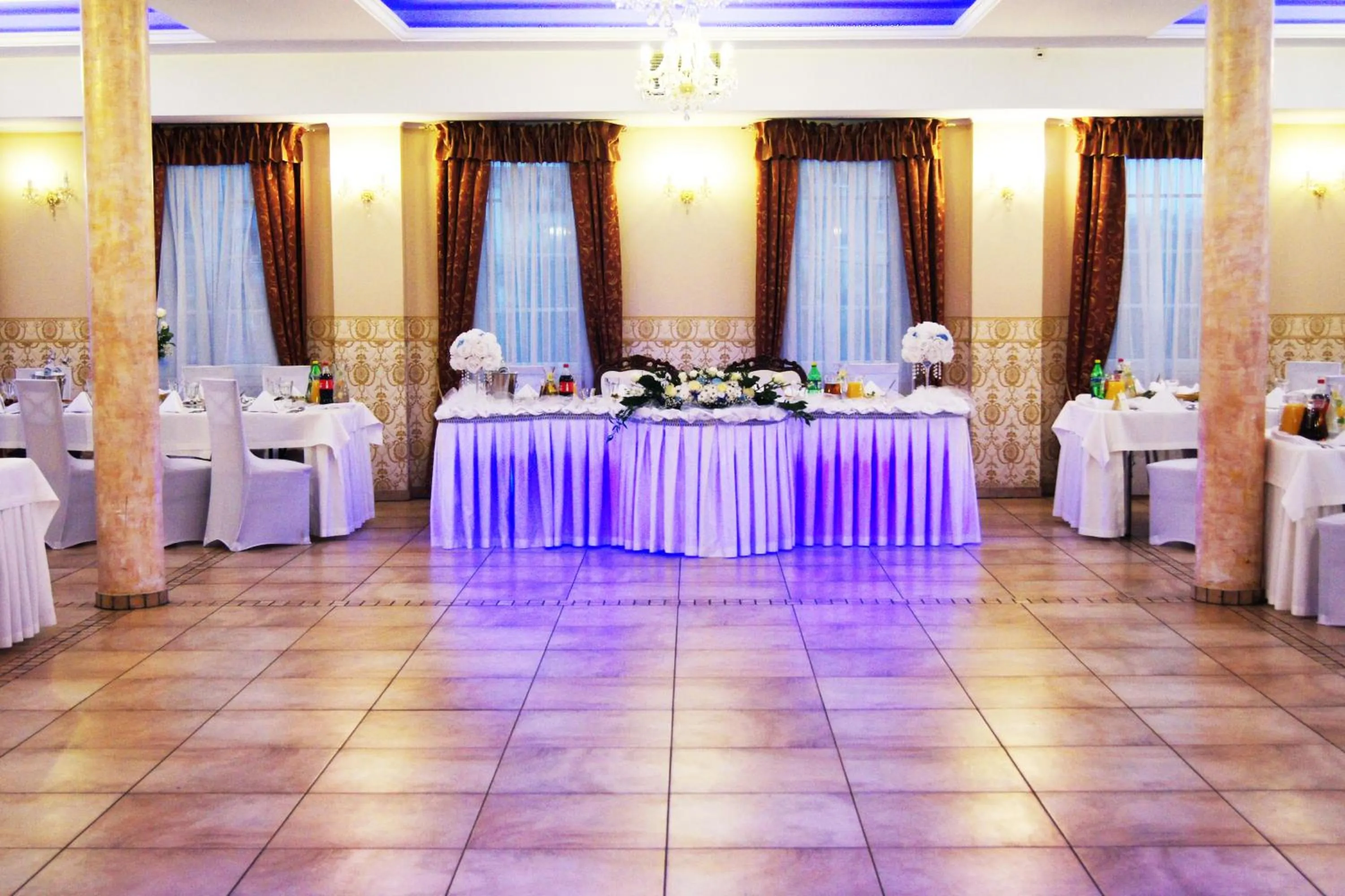 Banquet/Function facilities in Hotel POD HERBEM -POKOJE OZONOWANE