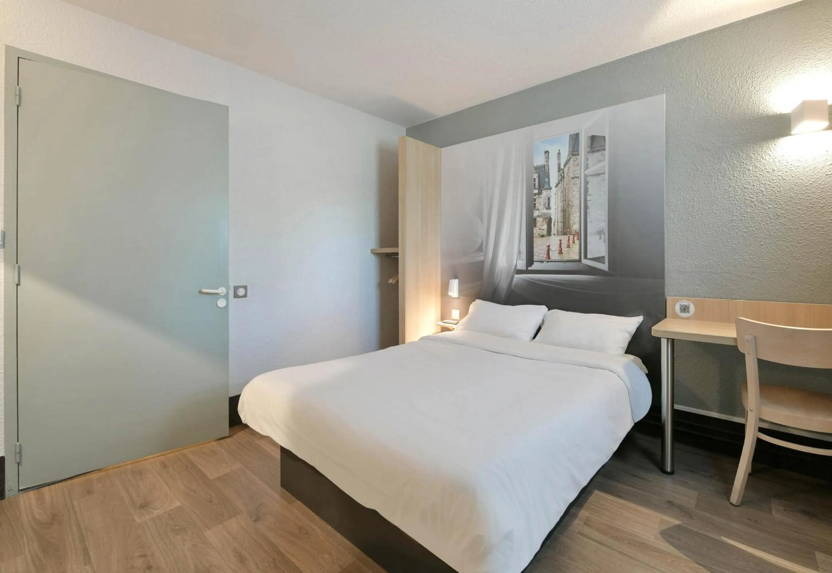 Bedroom, Bed in B&B HOTEL Le Mans Sud