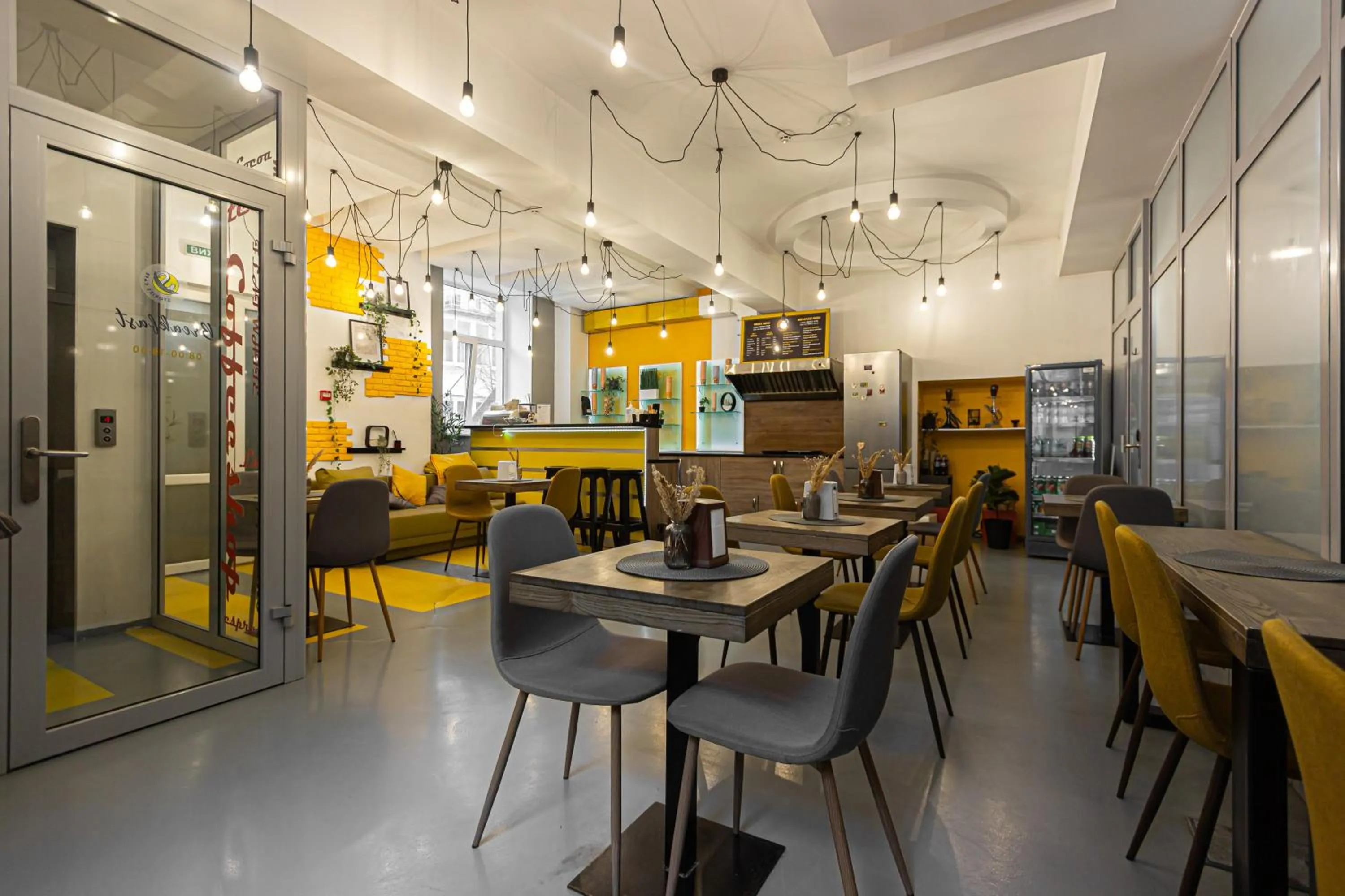 Restaurant/places to eat in Stories Hub