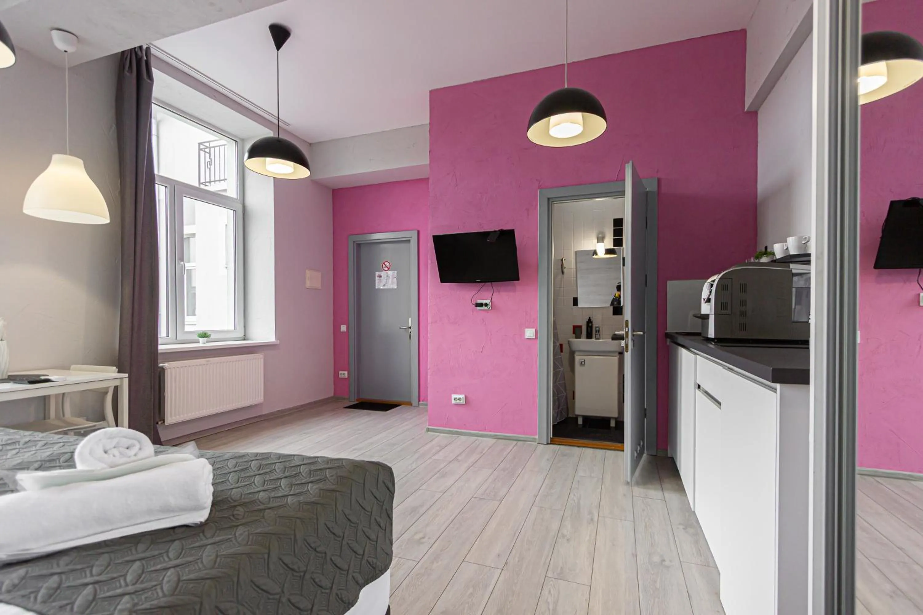 Photo of the whole room in Stories Hub