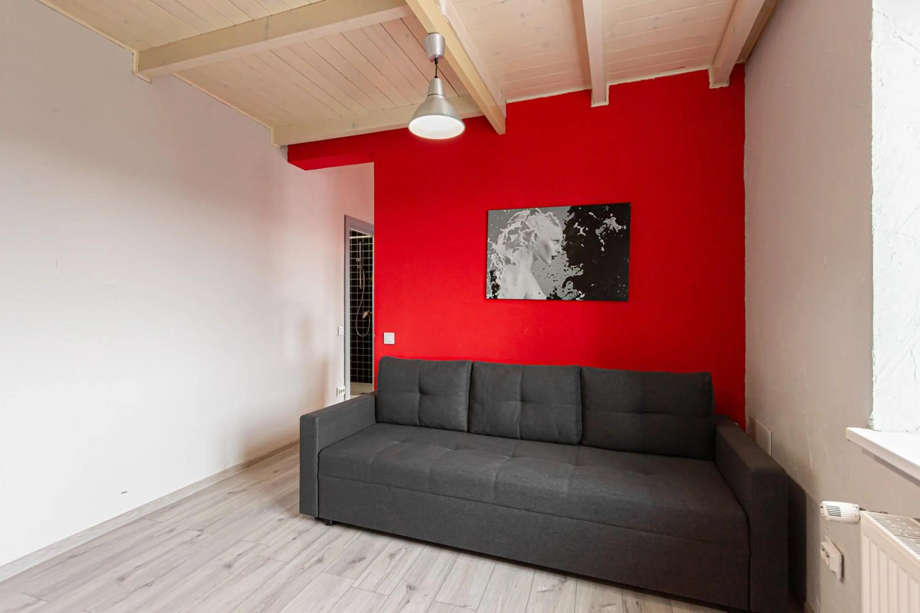 Photo of the whole room in Stories Hub