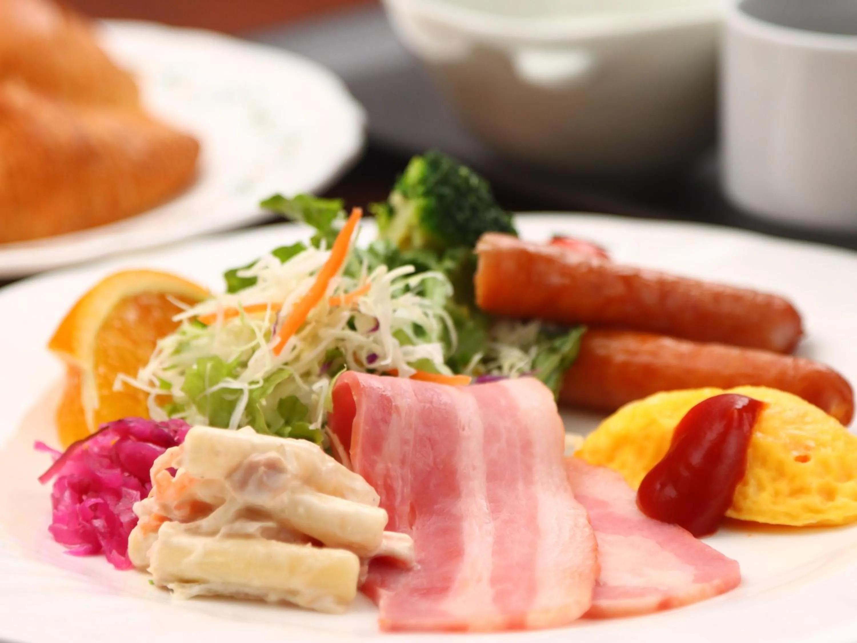 Buffet breakfast in Hakuba Tsugaike Sunrise Tanne