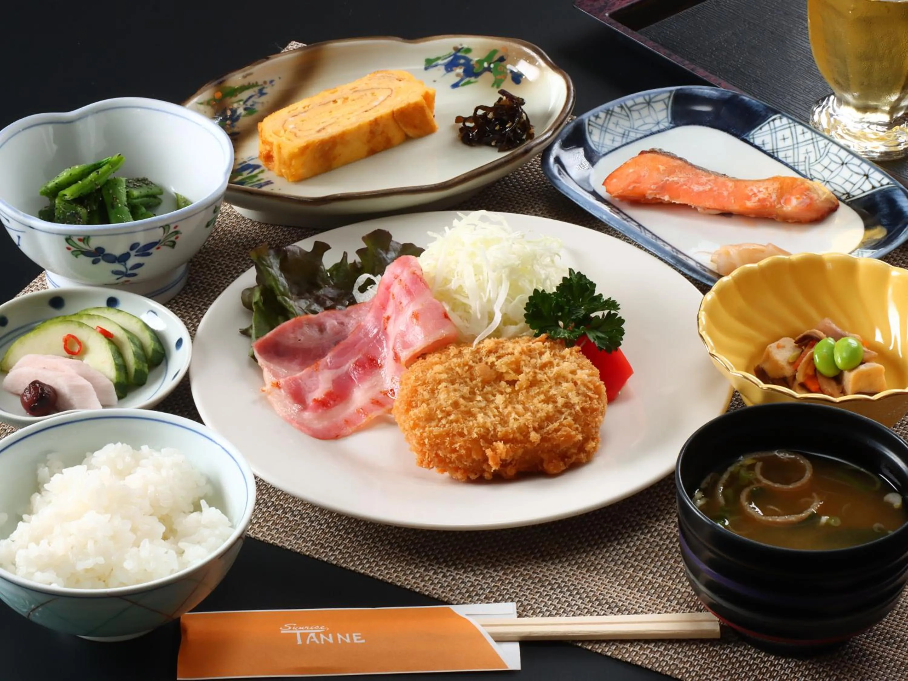 Breakfast in Hakuba Tsugaike Sunrise Tanne