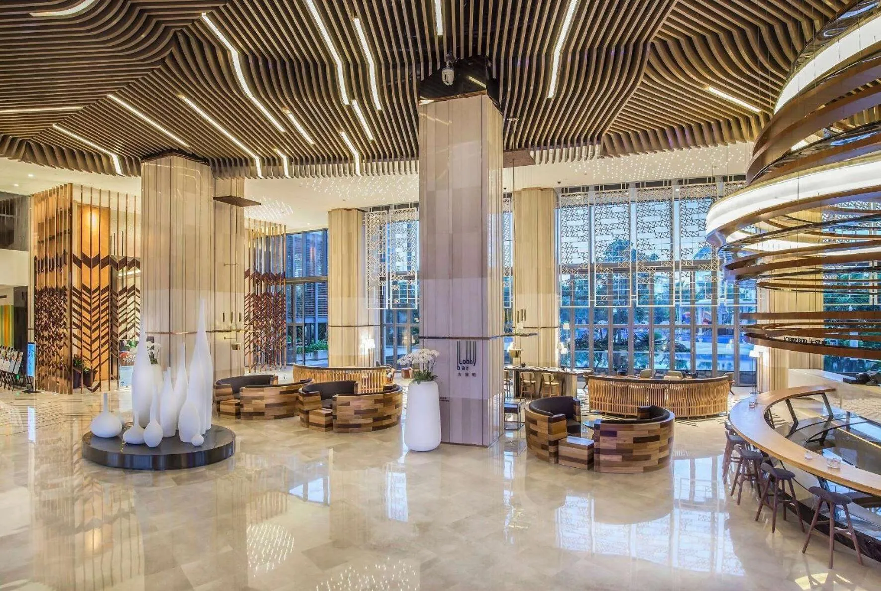 Lobby or reception in Ramada Plaza by Wyndham Sanya Bay