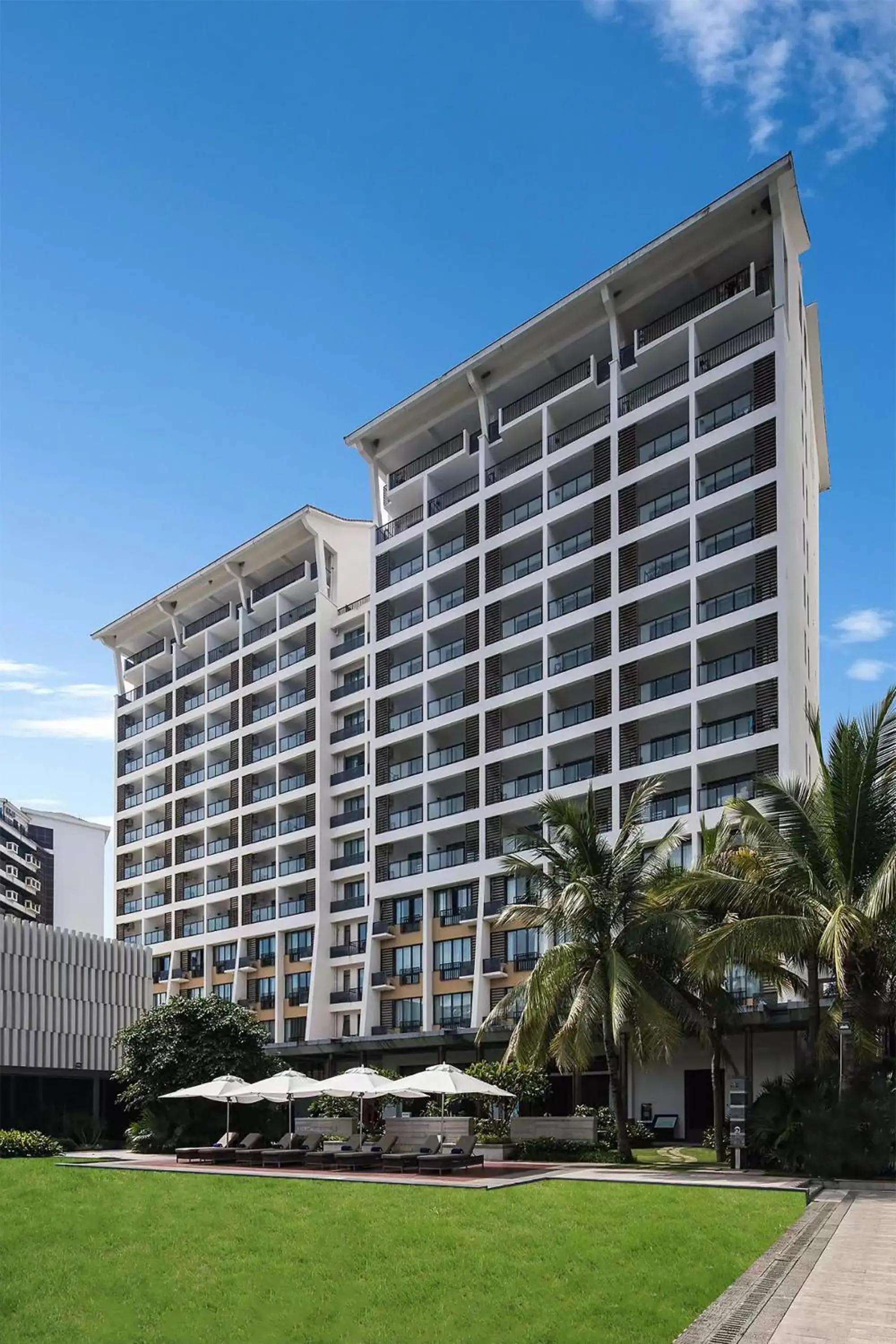Property building in Ramada Plaza by Wyndham Sanya Bay Property building in Ramada Plaza by Wyndham Sanya Bay