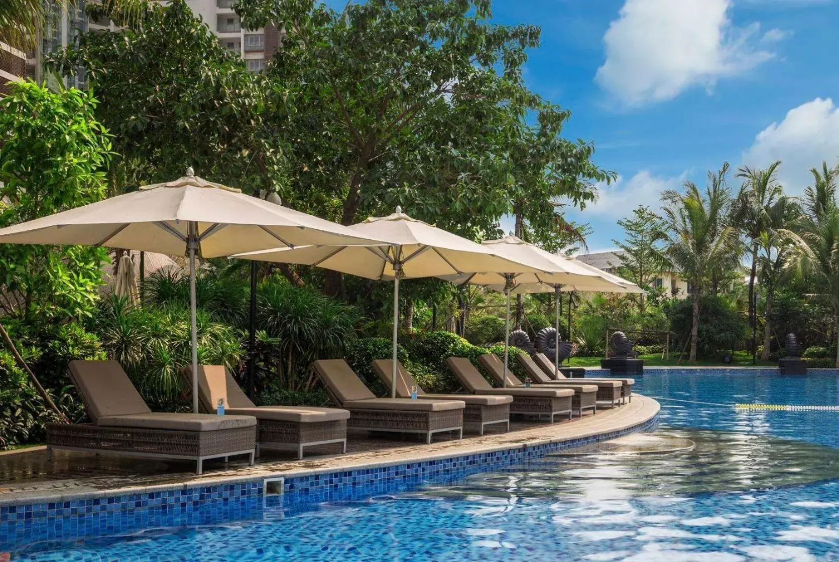 Swimming pool in Ramada Plaza by Wyndham Sanya Bay Swimming pool in Ramada Plaza by Wyndham Sanya Bay