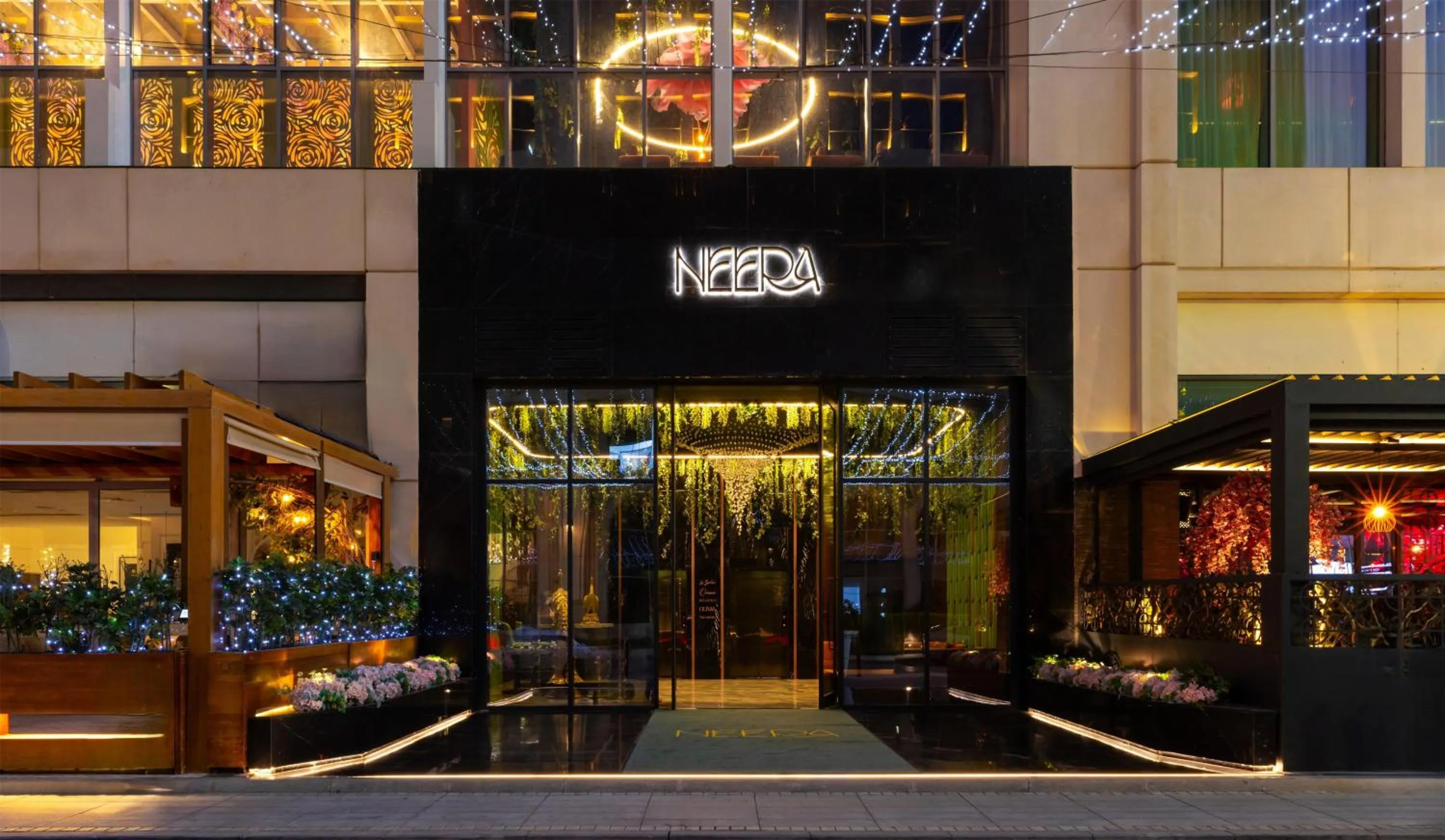 Lounge or bar in V Hotel Dubai, Curio Collection by Hilton