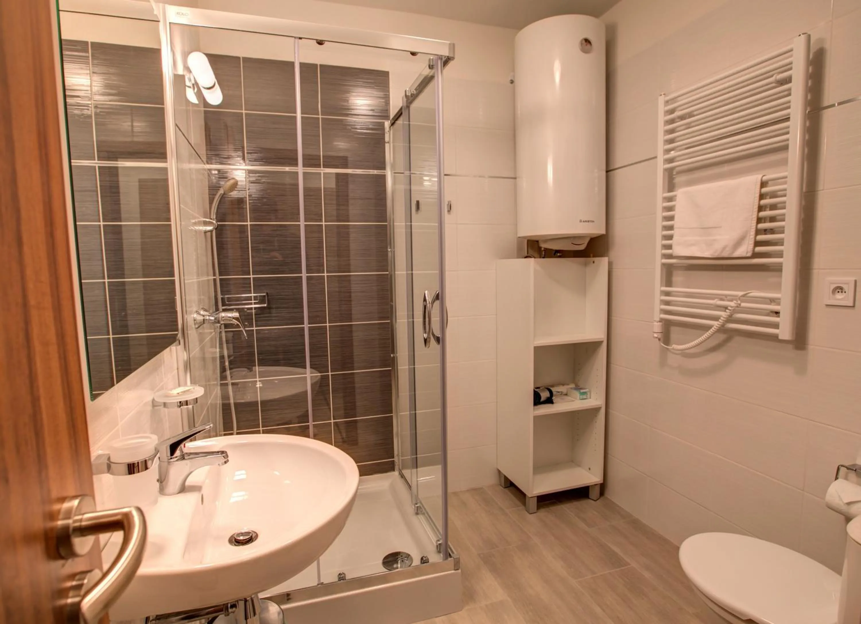 Shower in Apartmány Tri Studničky