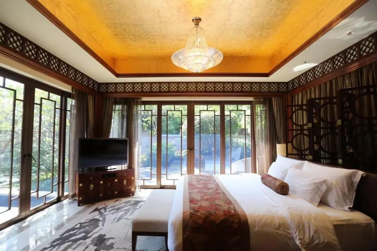 Bed in Imperial Springs