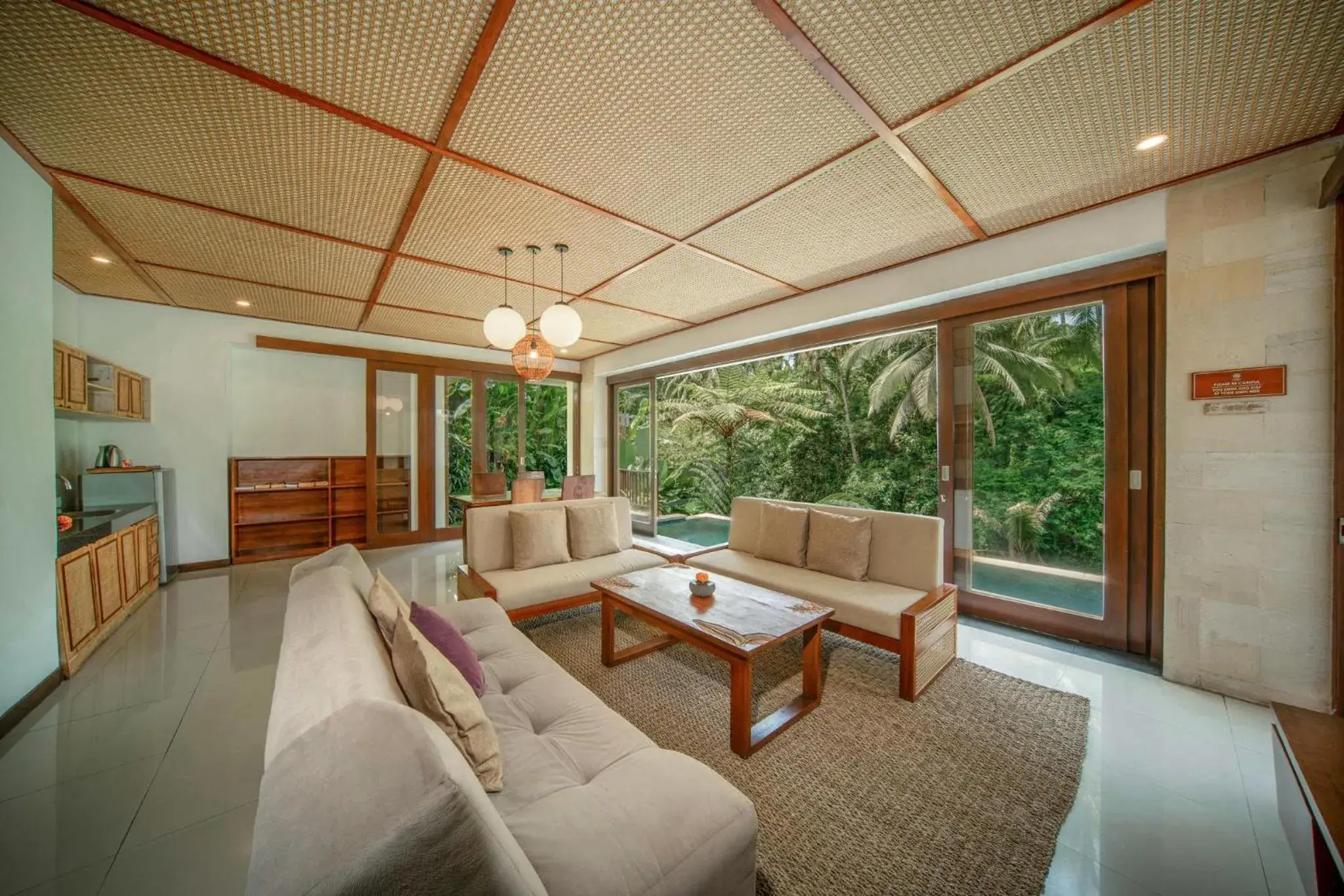 Living room in Dedary Resort & Spa Ubud by Ini Vie Hospitality Living room in Dedary Resort & Spa Ubud by Ini Vie Hospitality