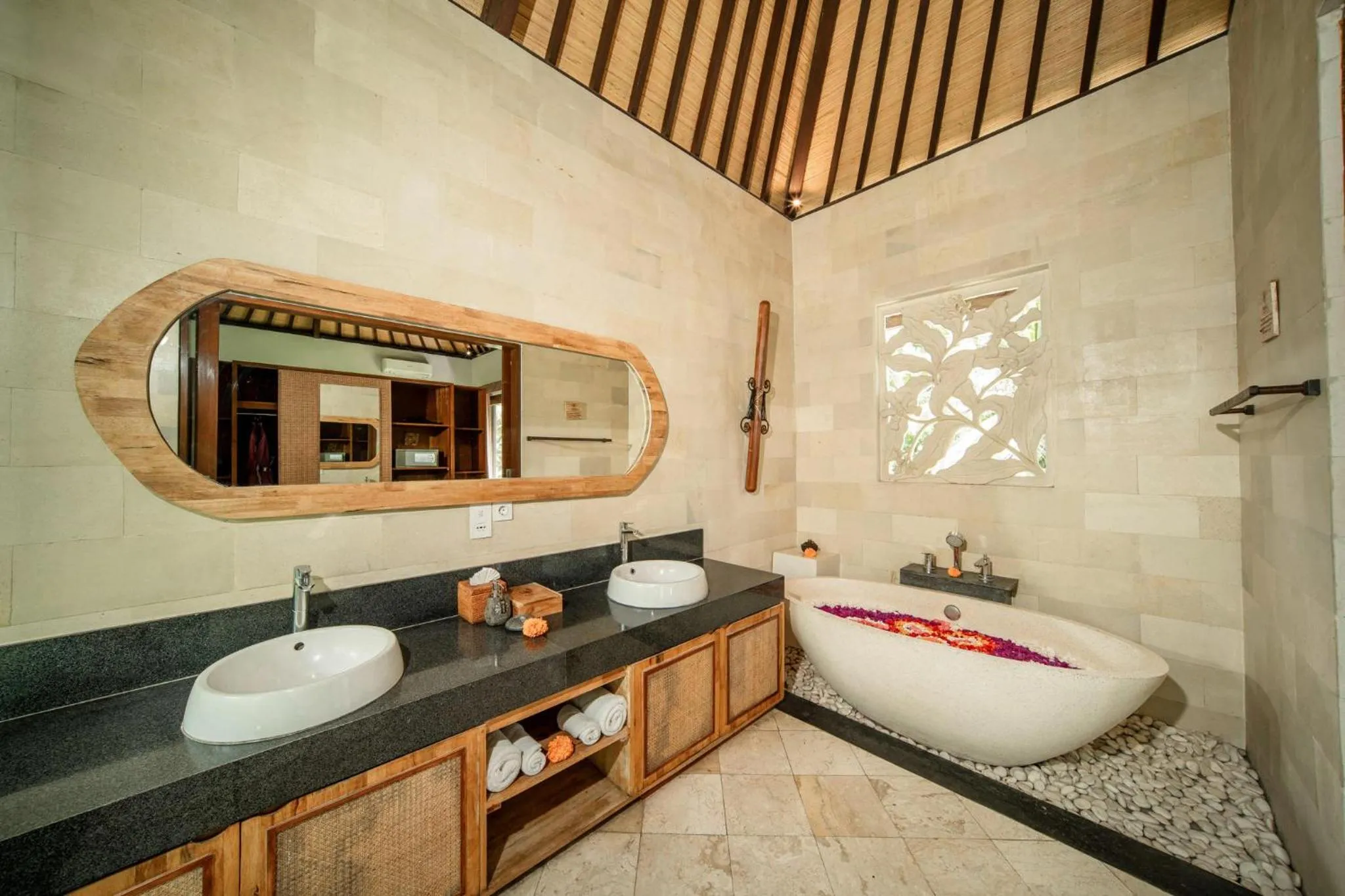 Bathroom in Dedary Resort & Spa Ubud by Ini Vie Hospitality