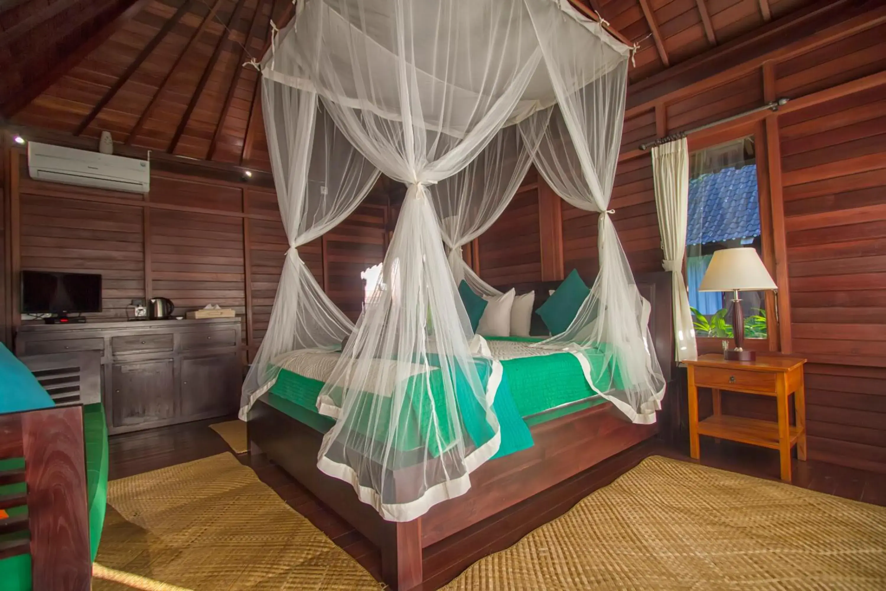 TV and multimedia, Bed in Villa Wedang TV and multimedia, Bed in Villa Wedang