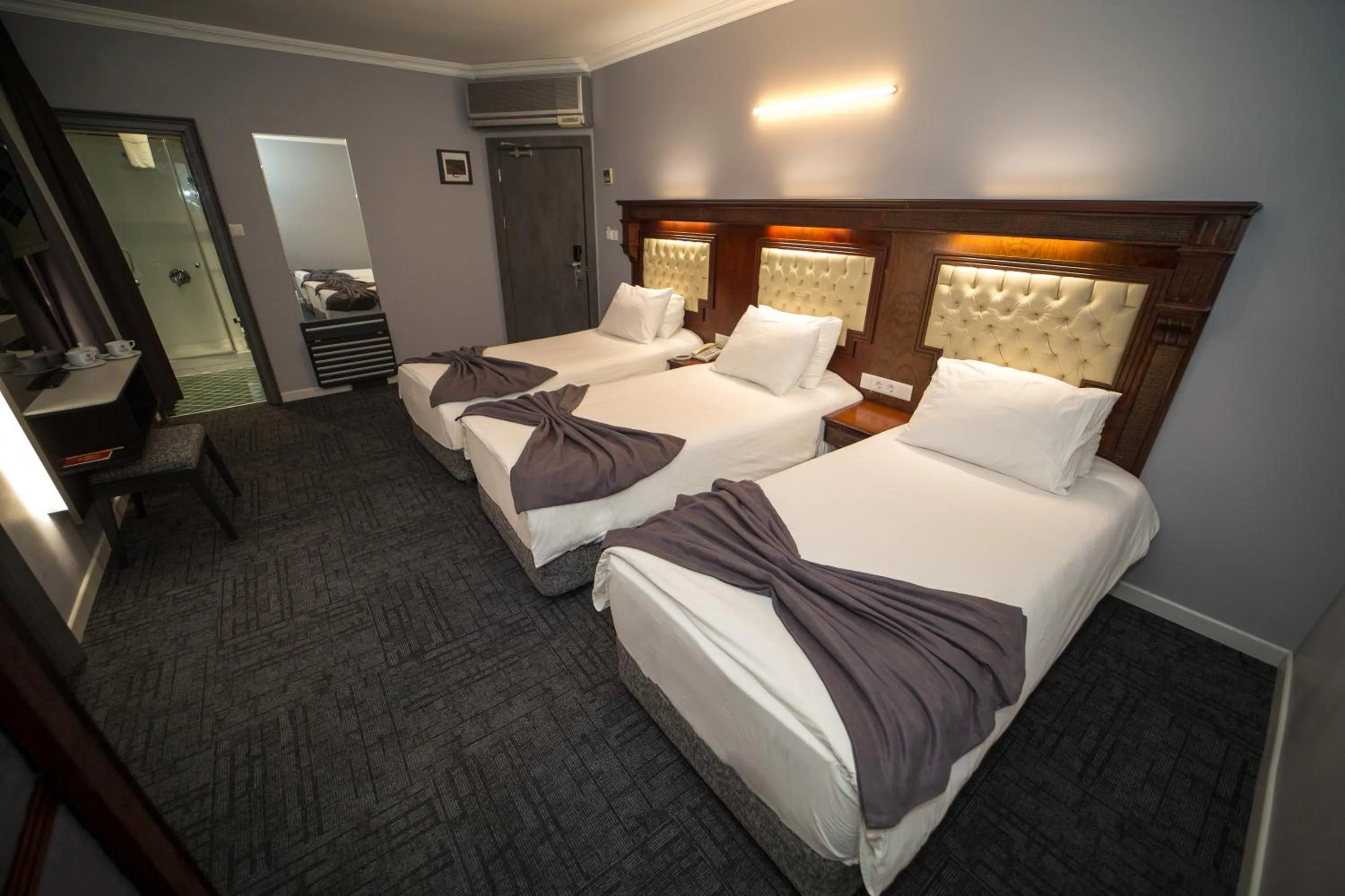 Bedroom, Bed in Funda Hotel