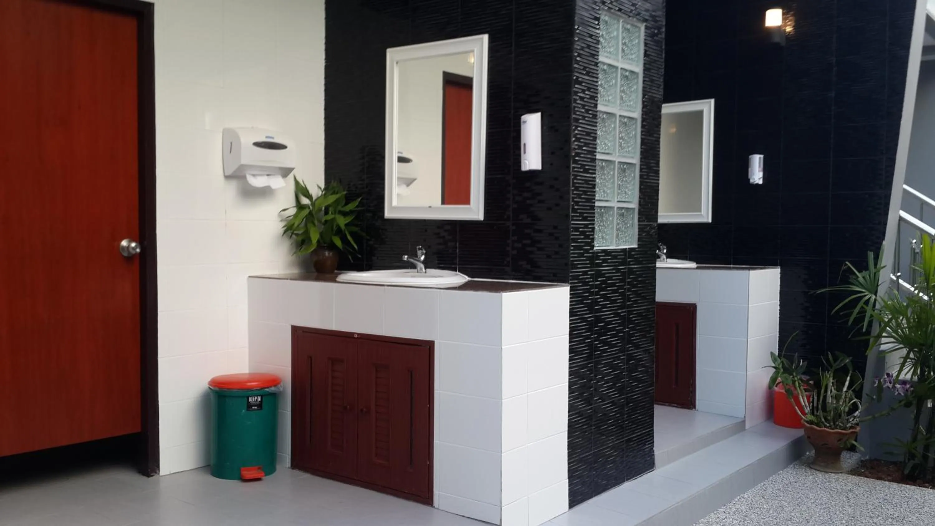 Bathroom in MJ Boutique Hotel Khao Lak