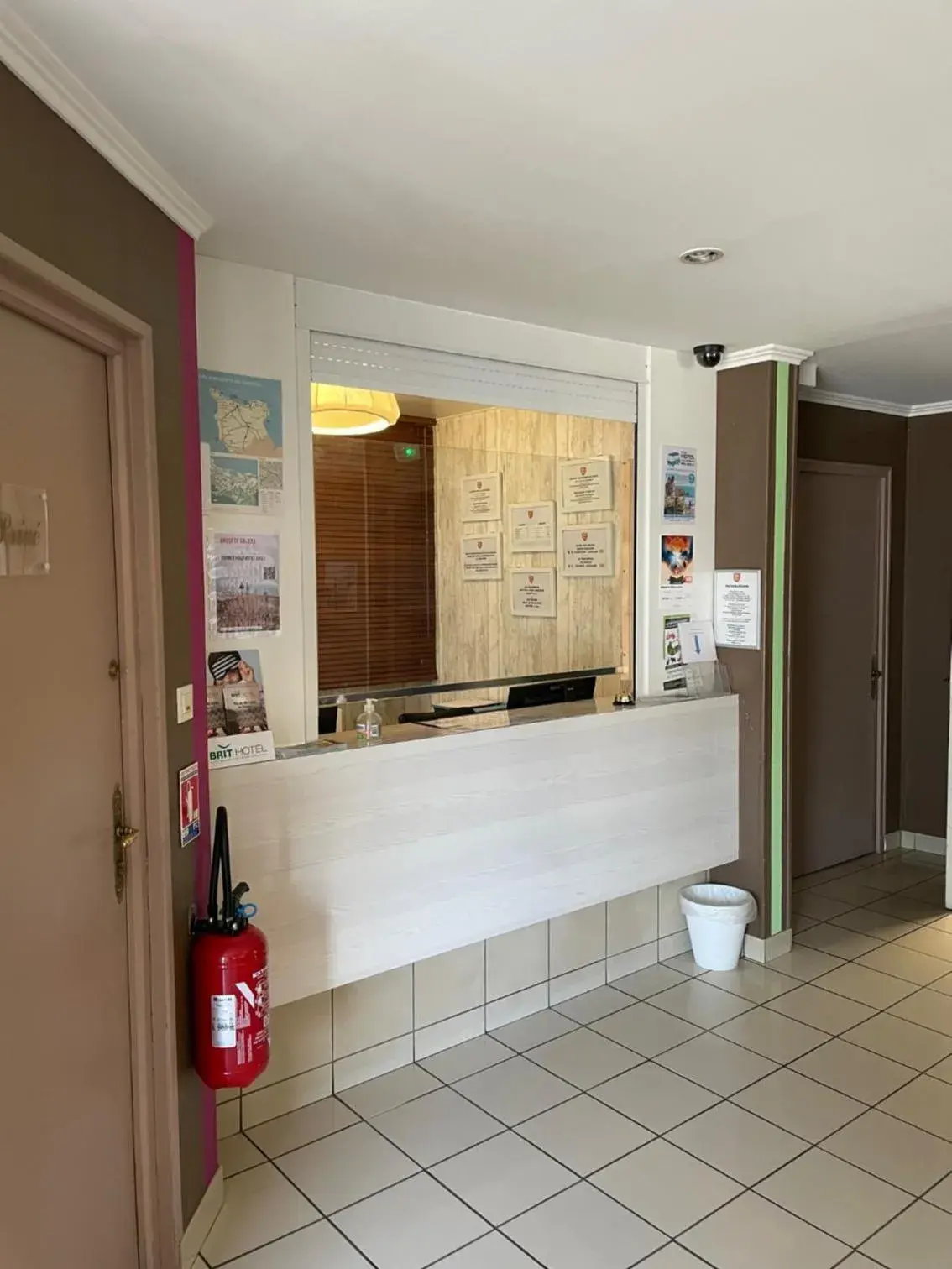 Property building in Brit Hotel Cherbourg Property building in Brit Hotel Cherbourg