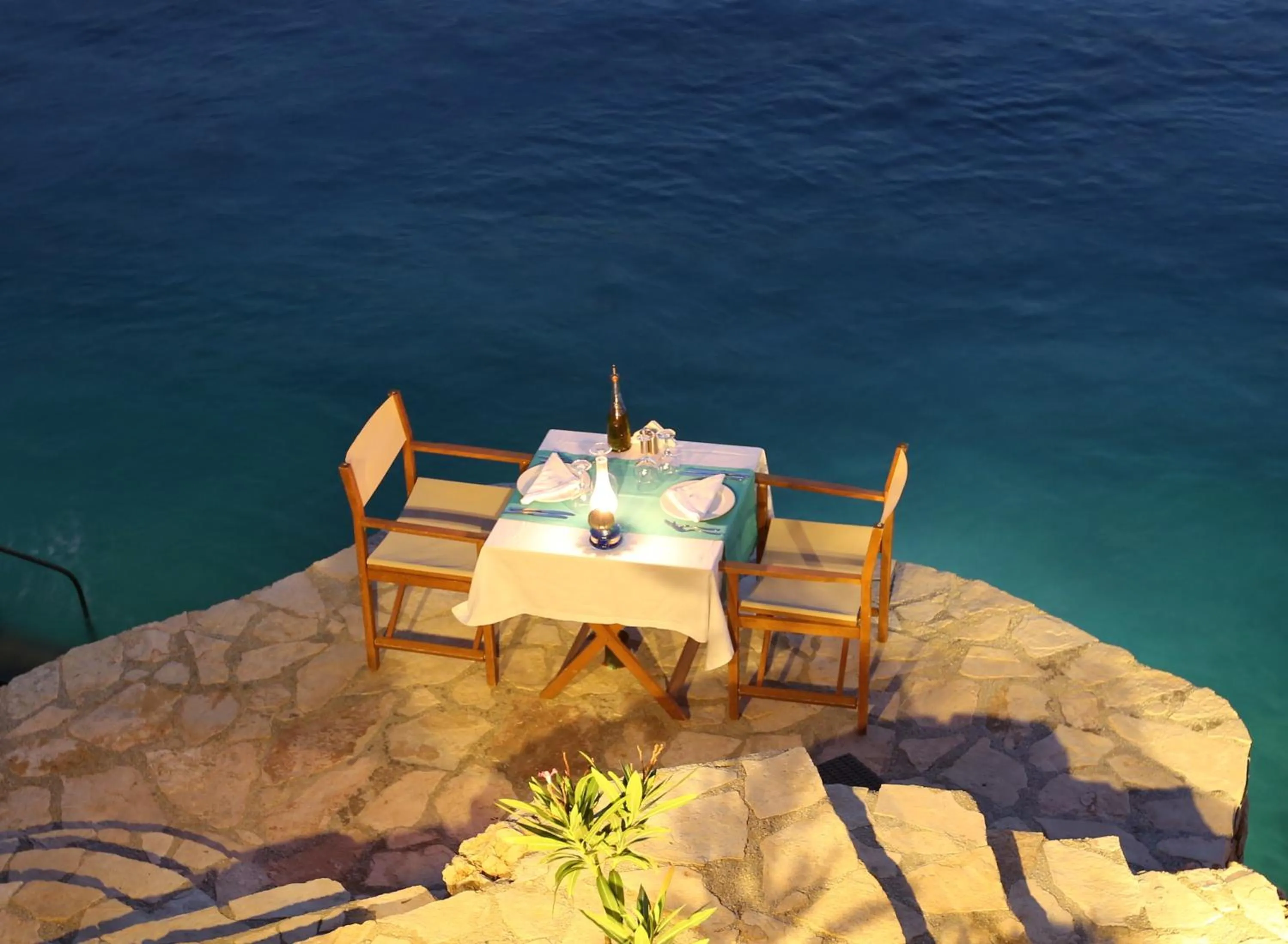 Restaurant/places to eat in Hotel Villa Mahal