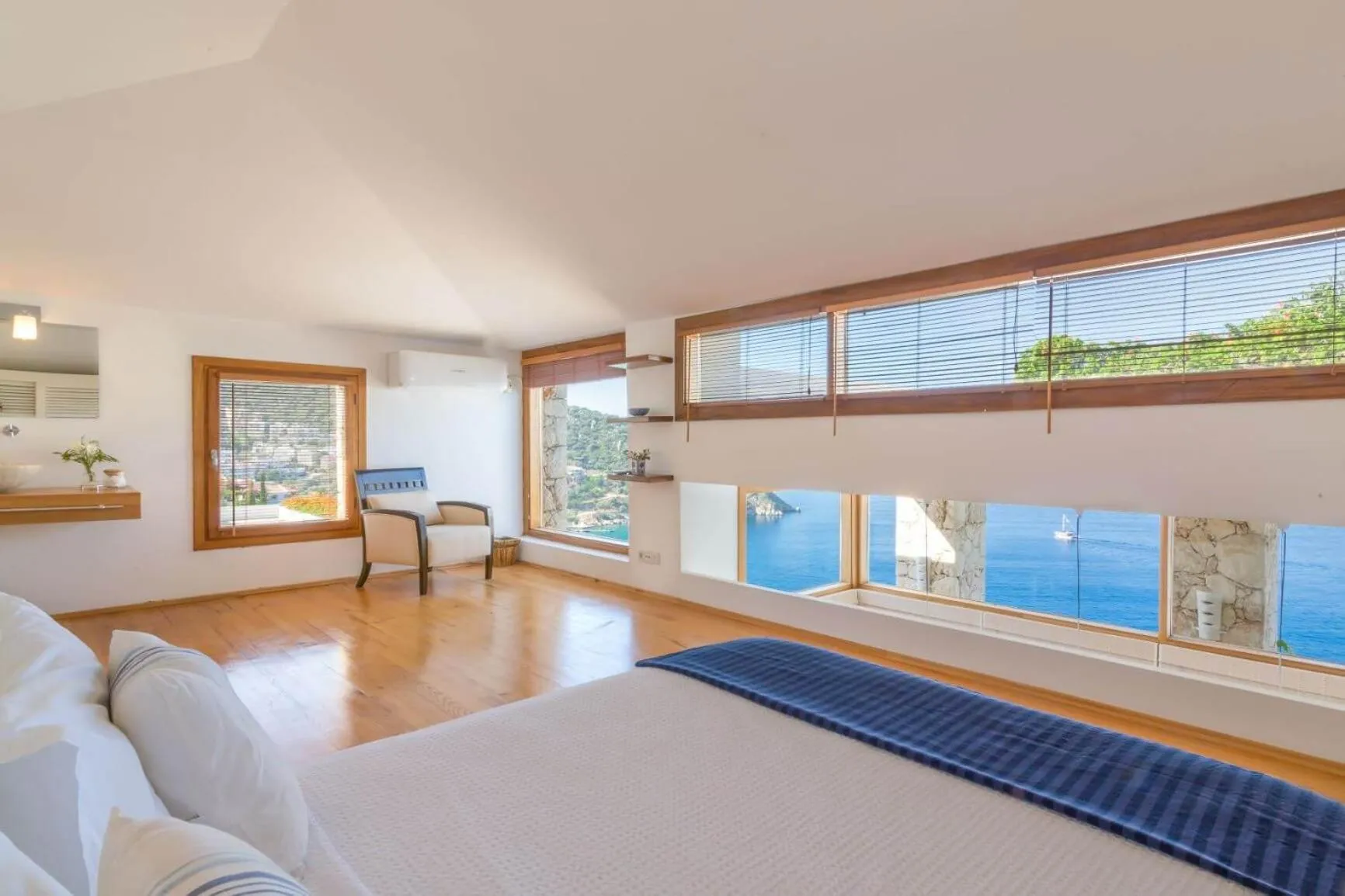 Bed in Hotel Villa Mahal