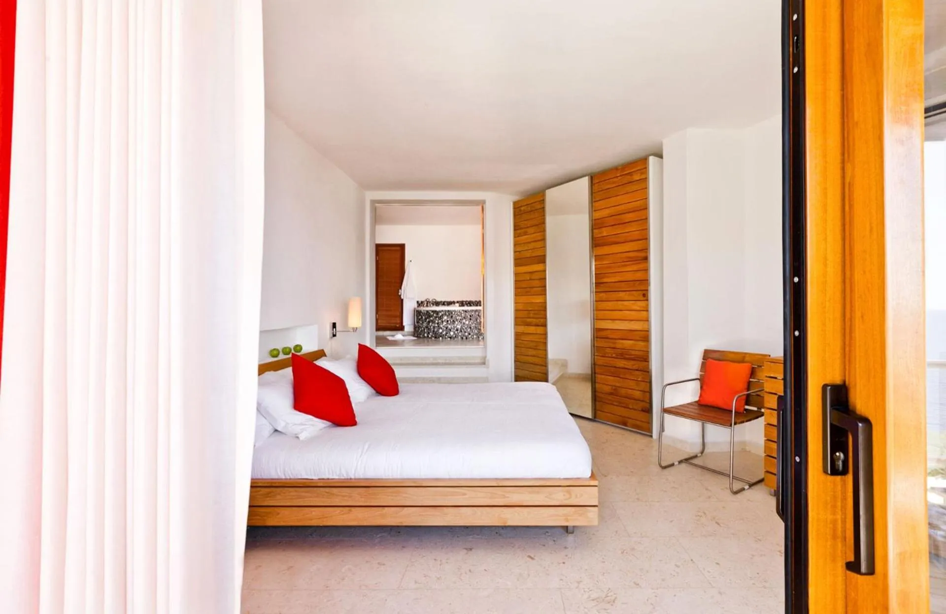 Photo of the whole room, Bed in Hotel Villa Mahal