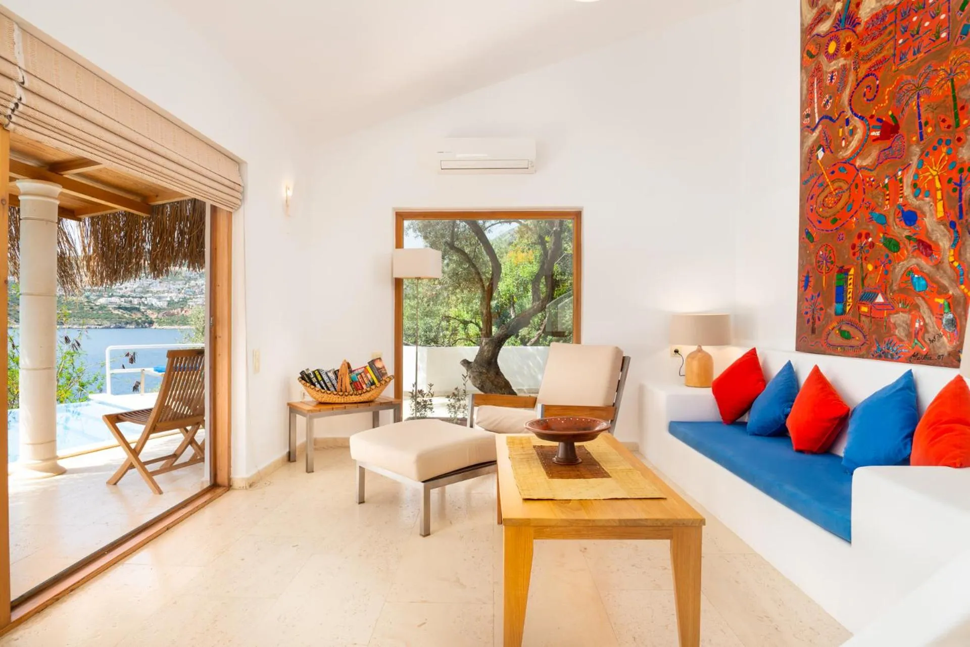 Seating area in Hotel Villa Mahal