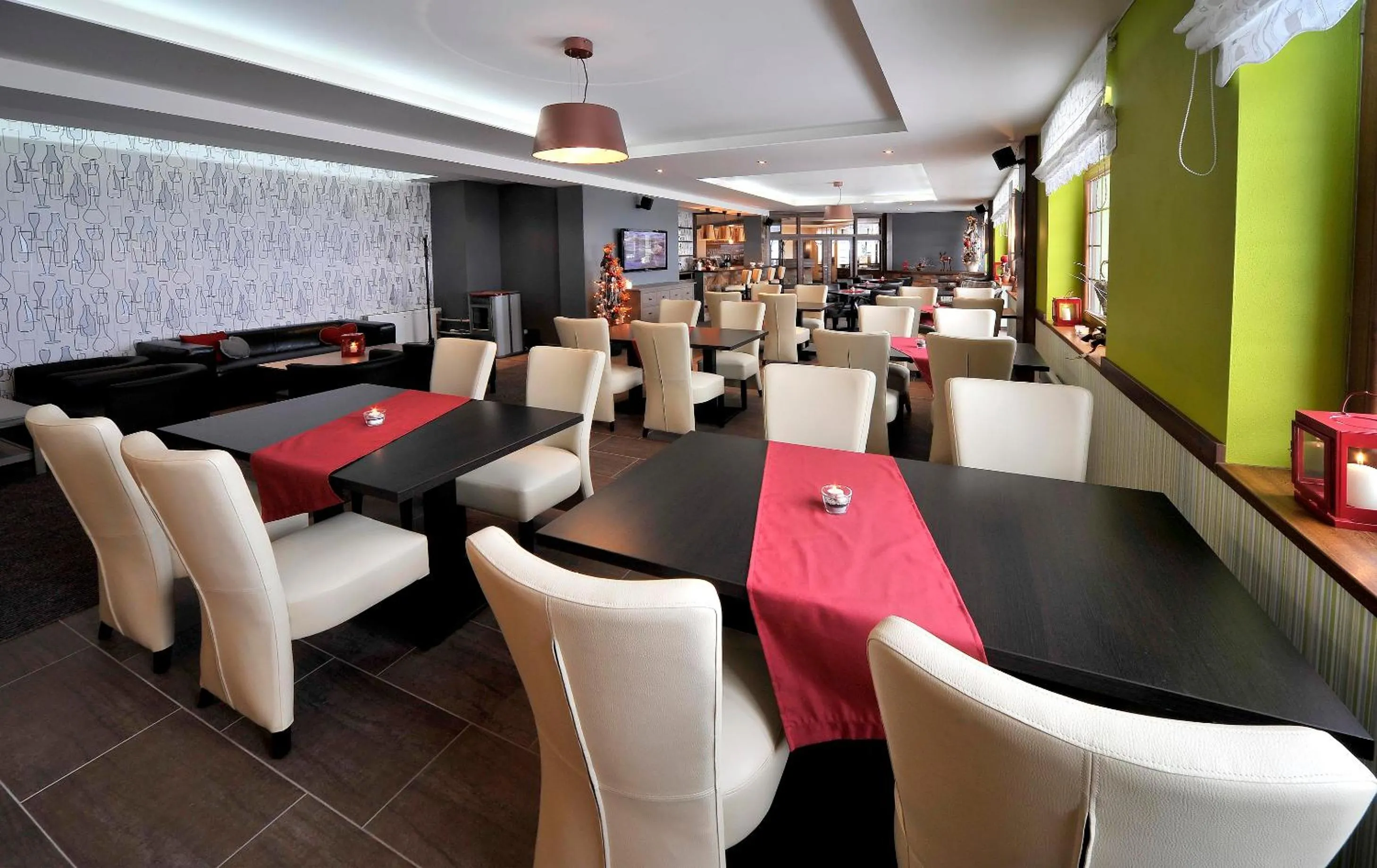 Restaurant/places to eat in Apartmány Margo Sun Kamzík
