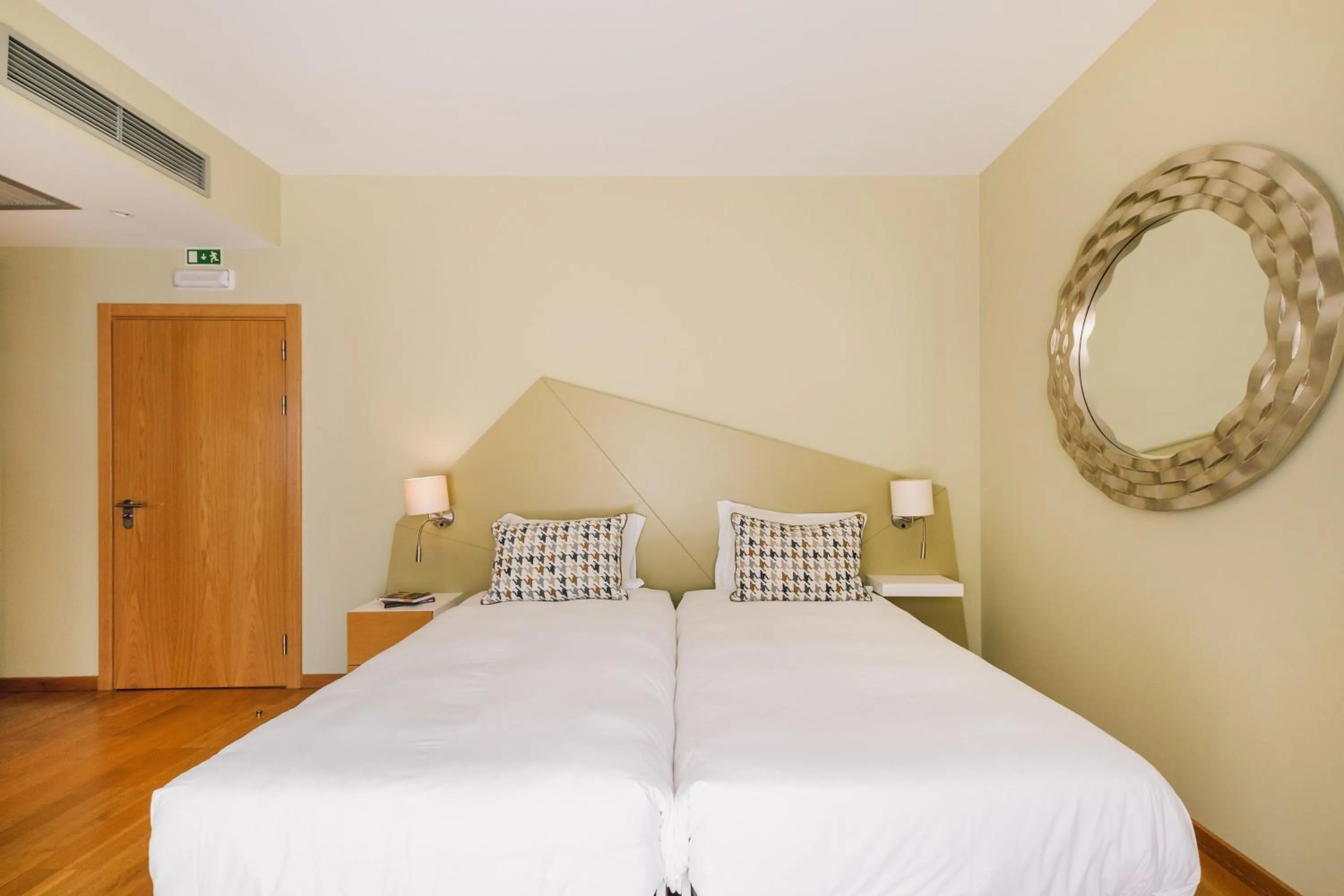 Bed in Alva Valley Hotel